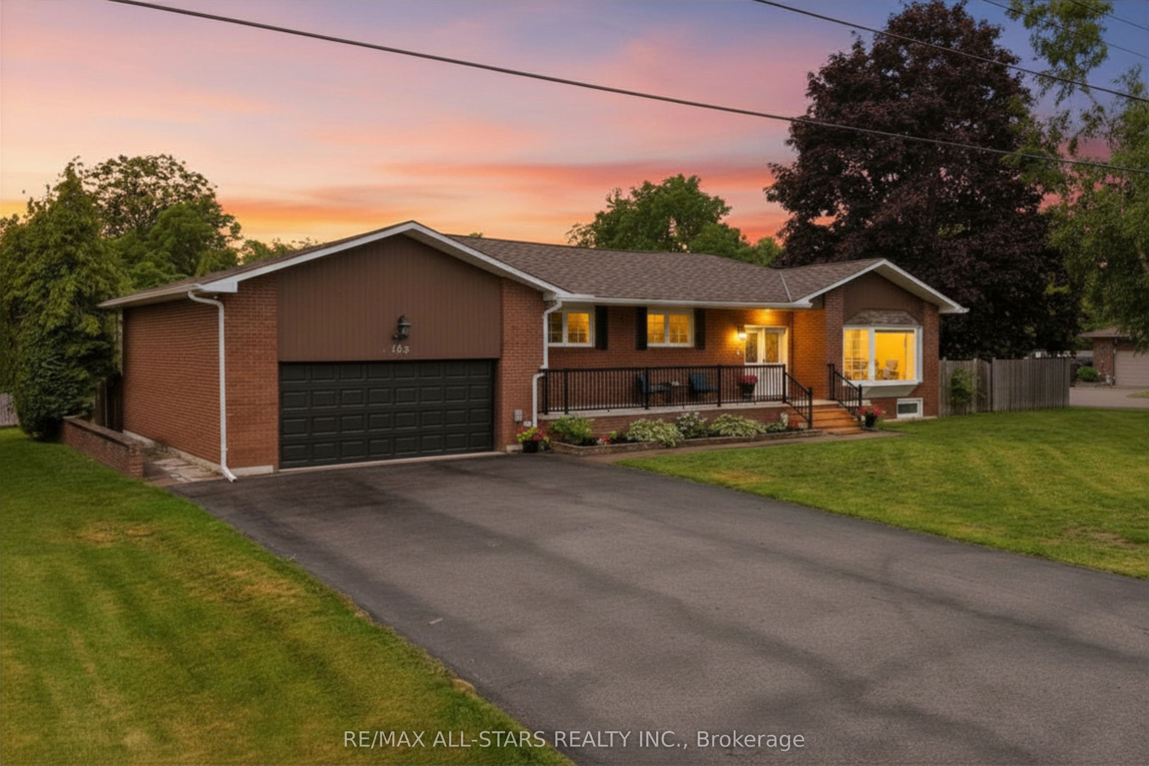 463 Riverdale Road photo 1
