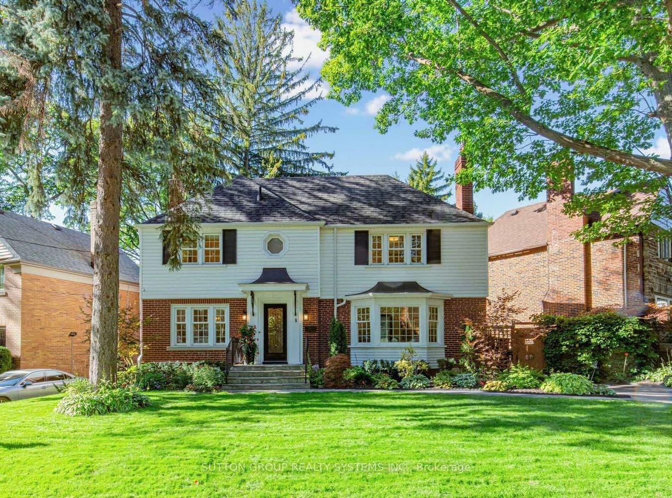 4 Brule Crescent photo 1