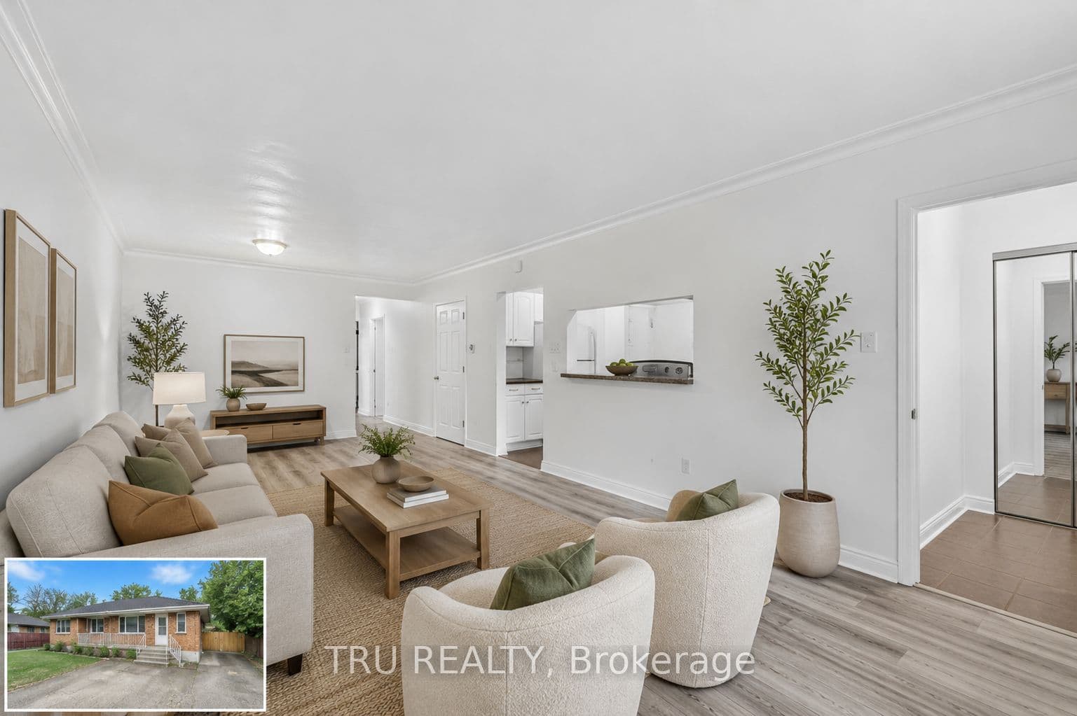 Unit A 1889 Russell Road photo 1