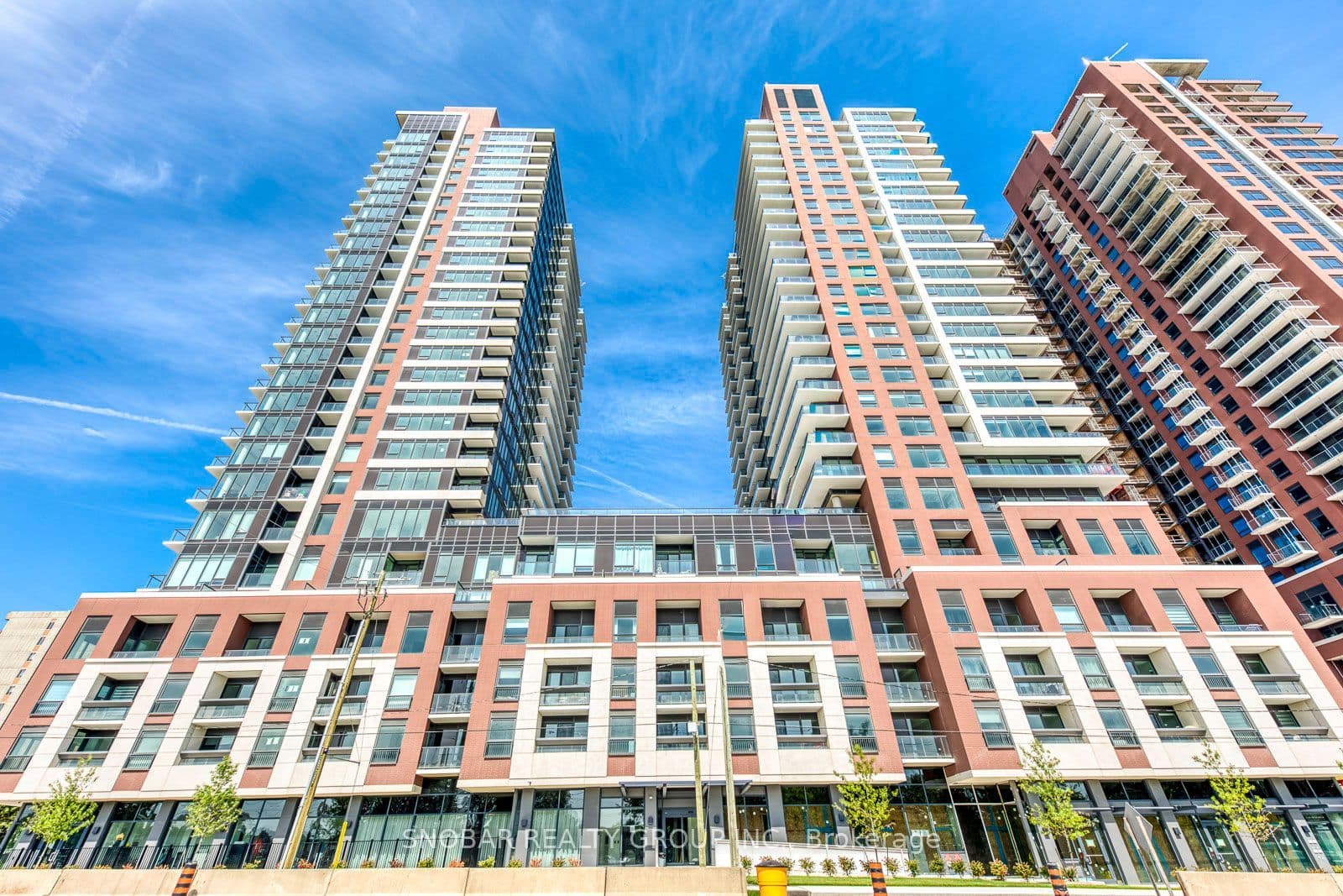 Unit 210 4000 Eglinton Avenue photo 1