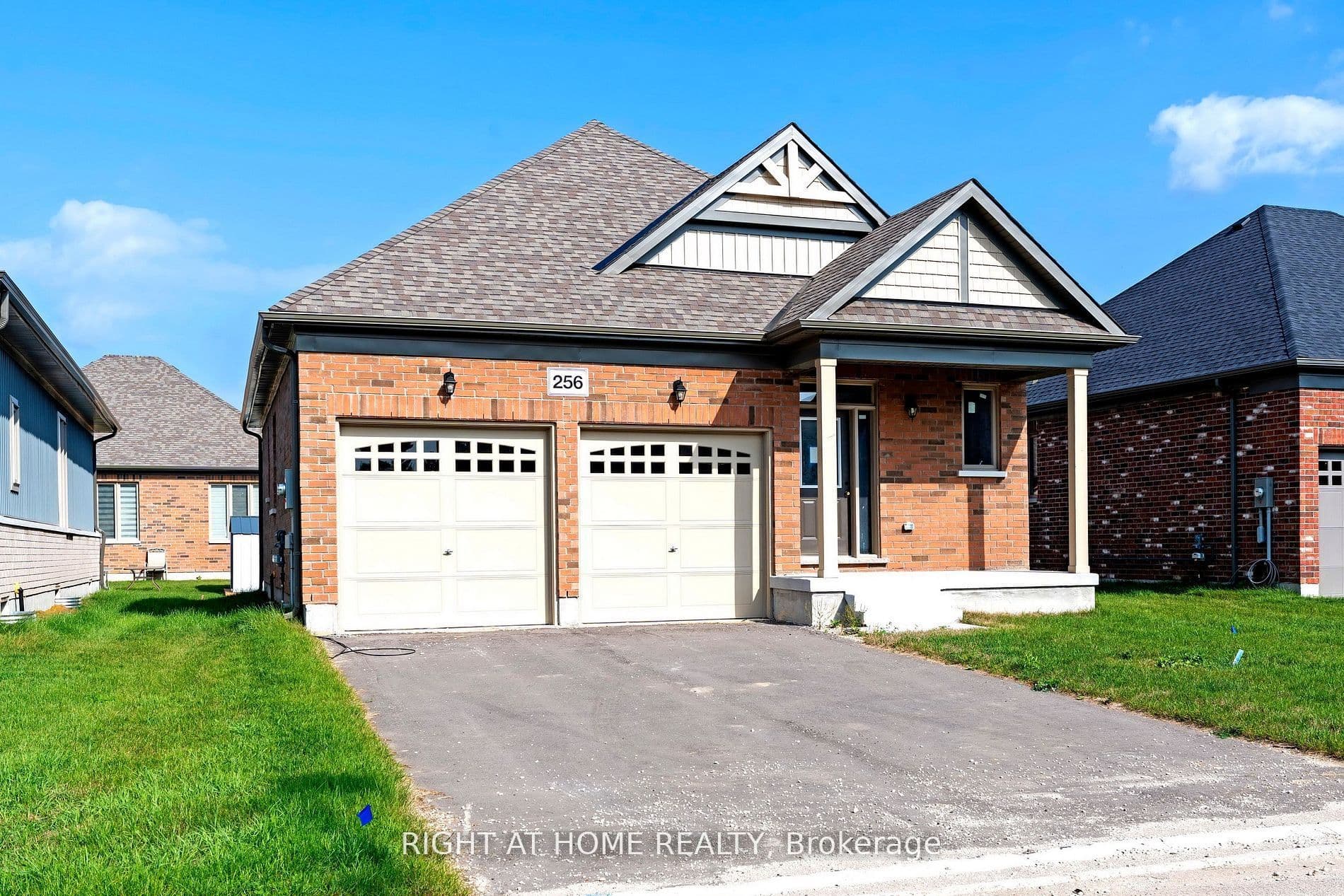 256 Duncan Street photo 1