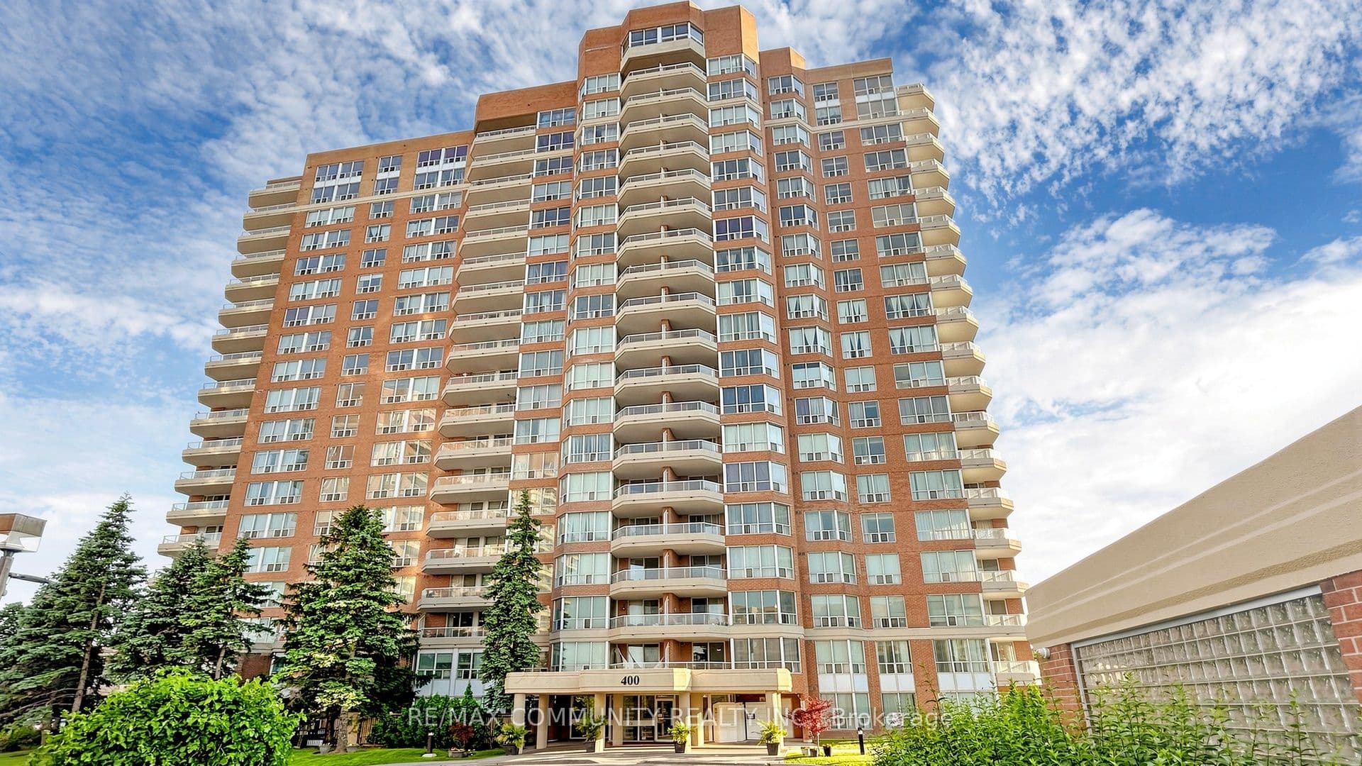 Unit 1410 400 Mclevin Avenue photo 1