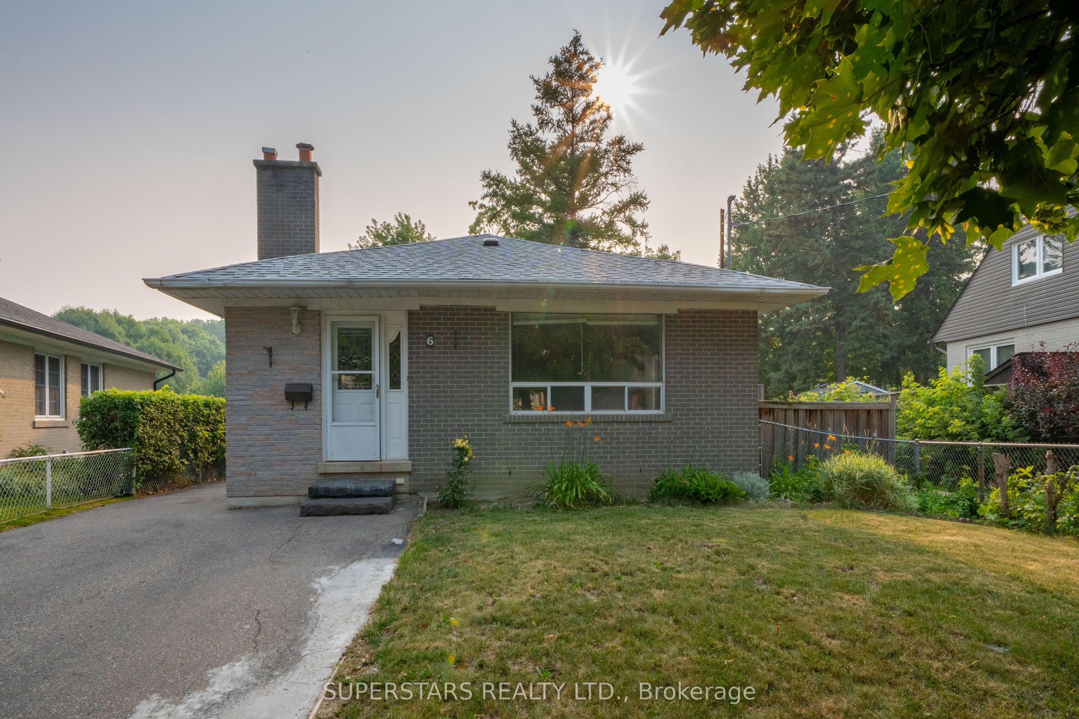 6 Meadowland Drive photo 1