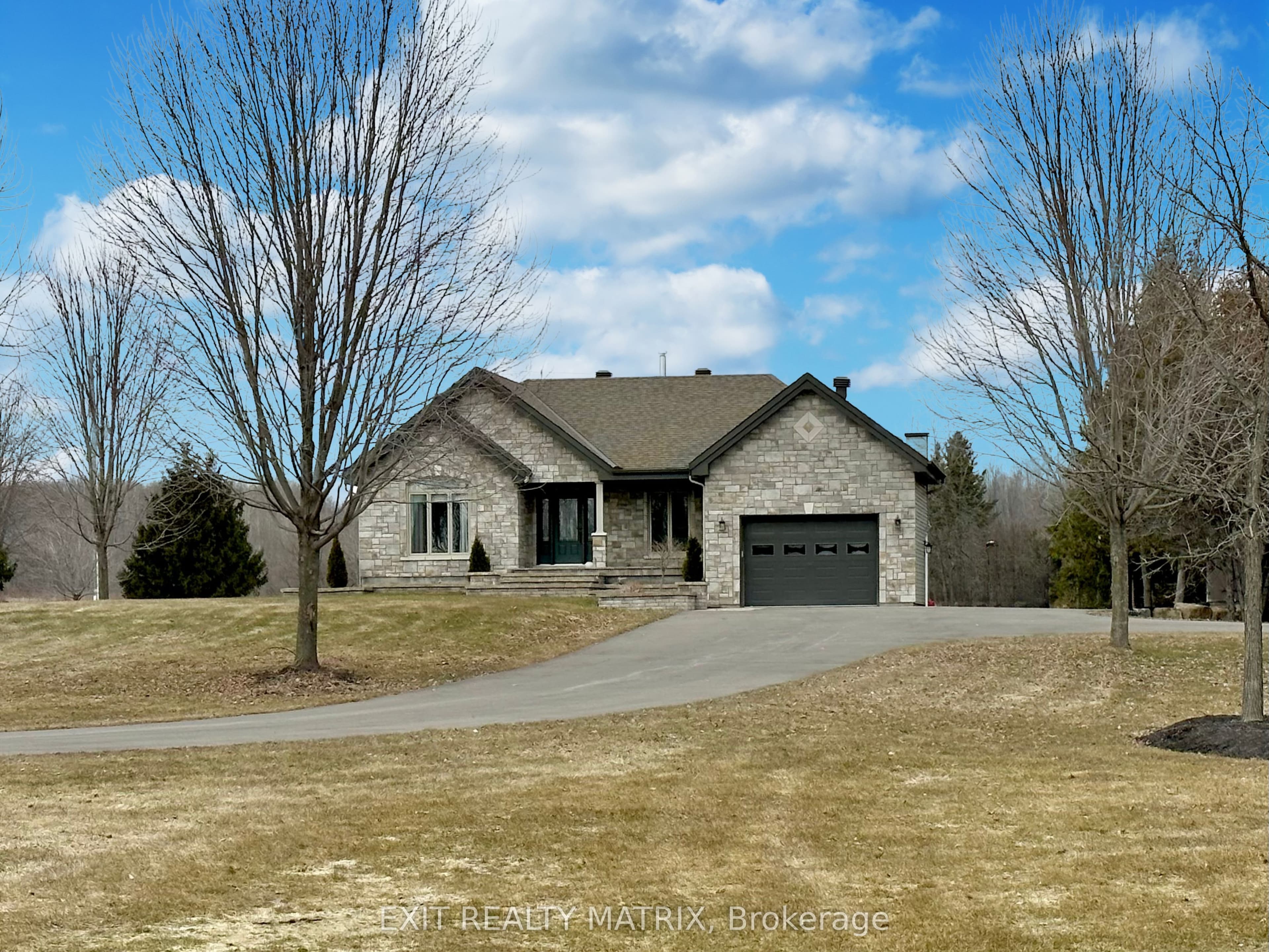 6560 COUNTY RD 17 Road photo 1