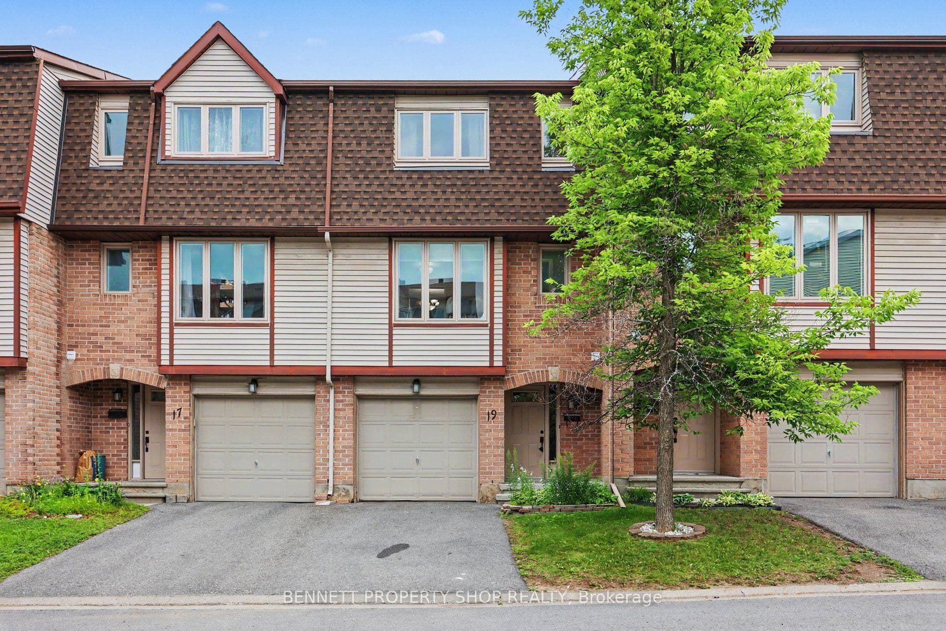 19 Lightfoot Place photo 1
