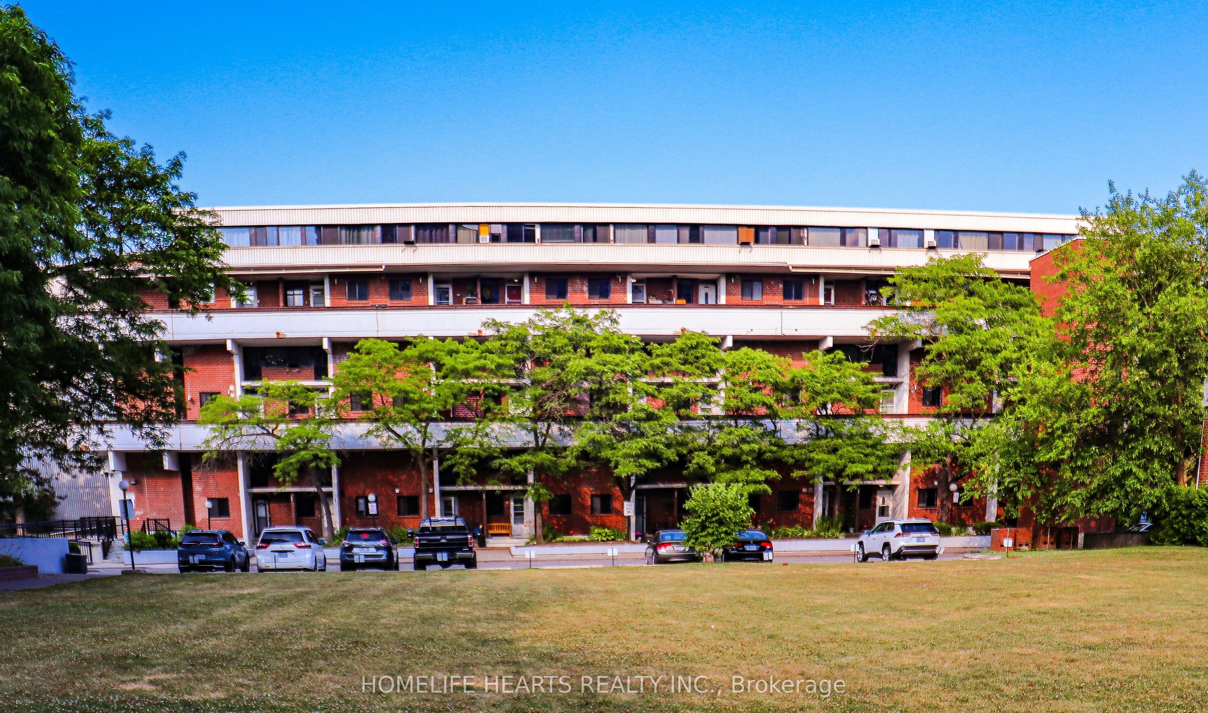Unit 316 140 Leeward Glenway photo 1