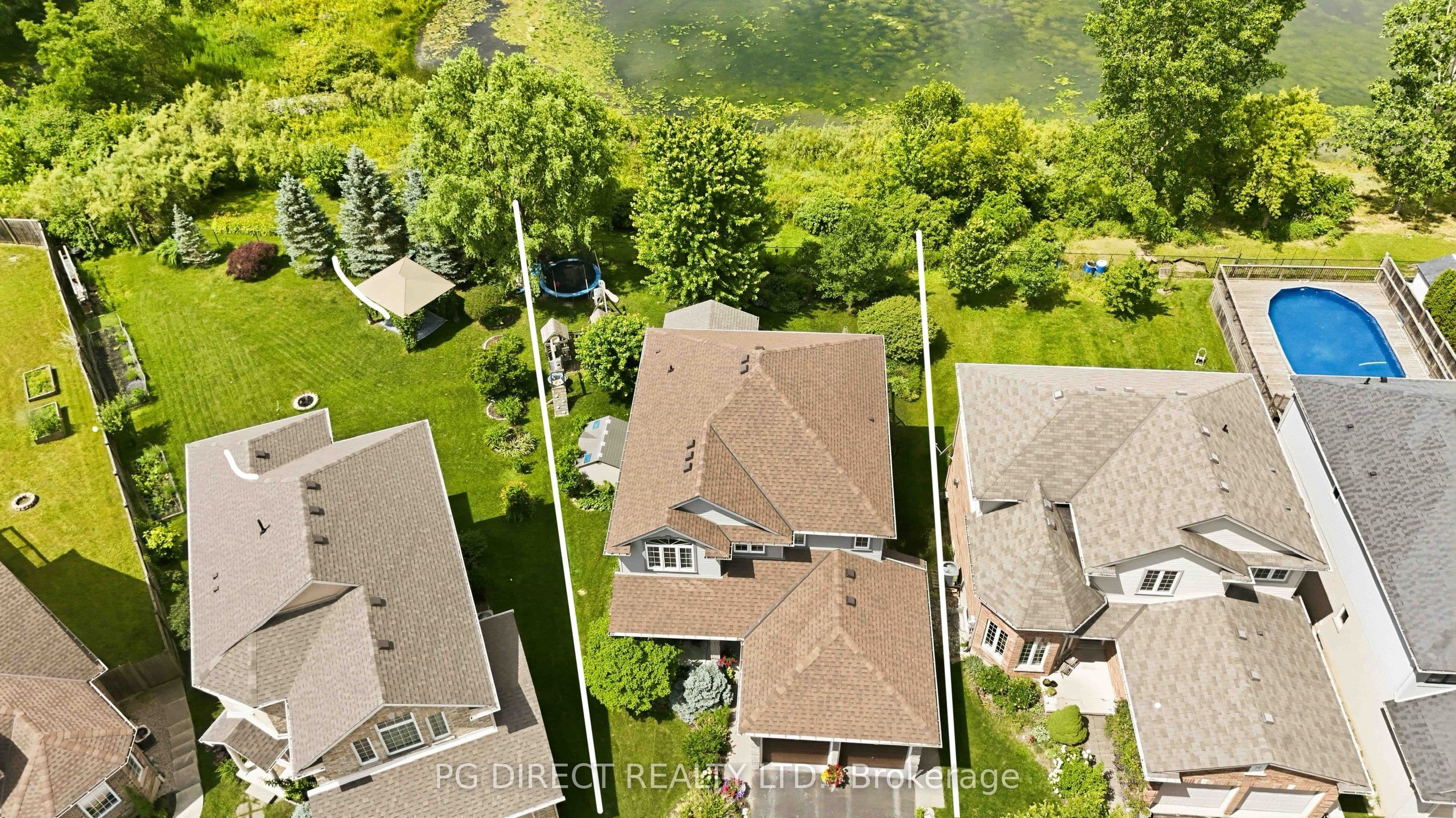 1040 Hanson Crescent photo 1