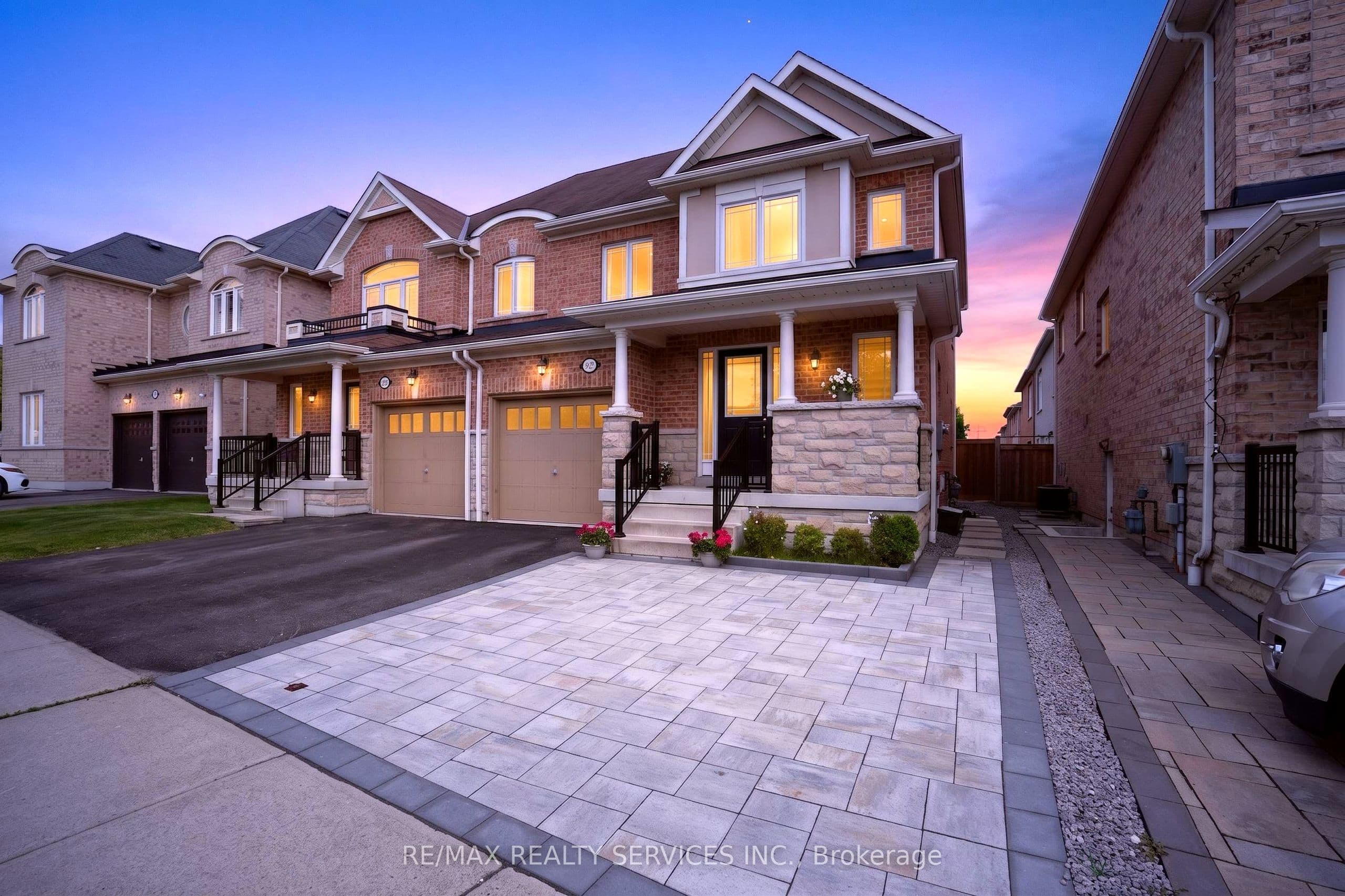 92 Snowling Drive photo 1