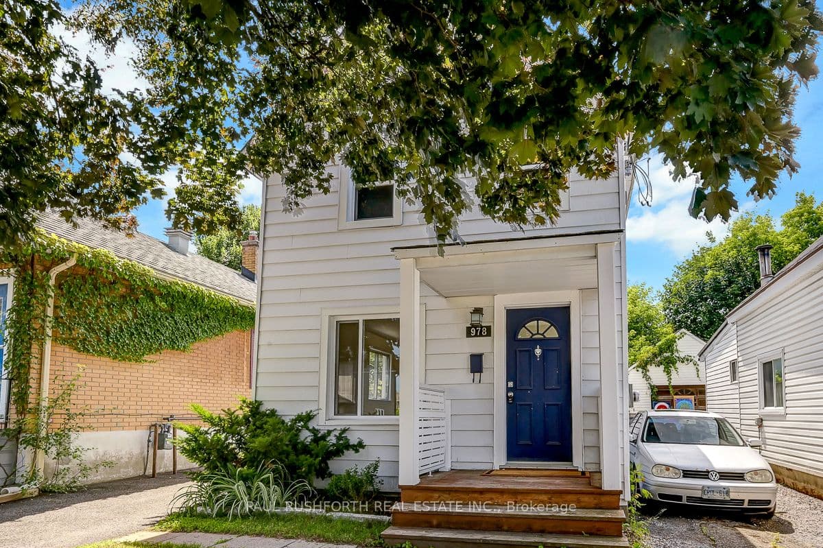 978 Admiral Avenue photo 1