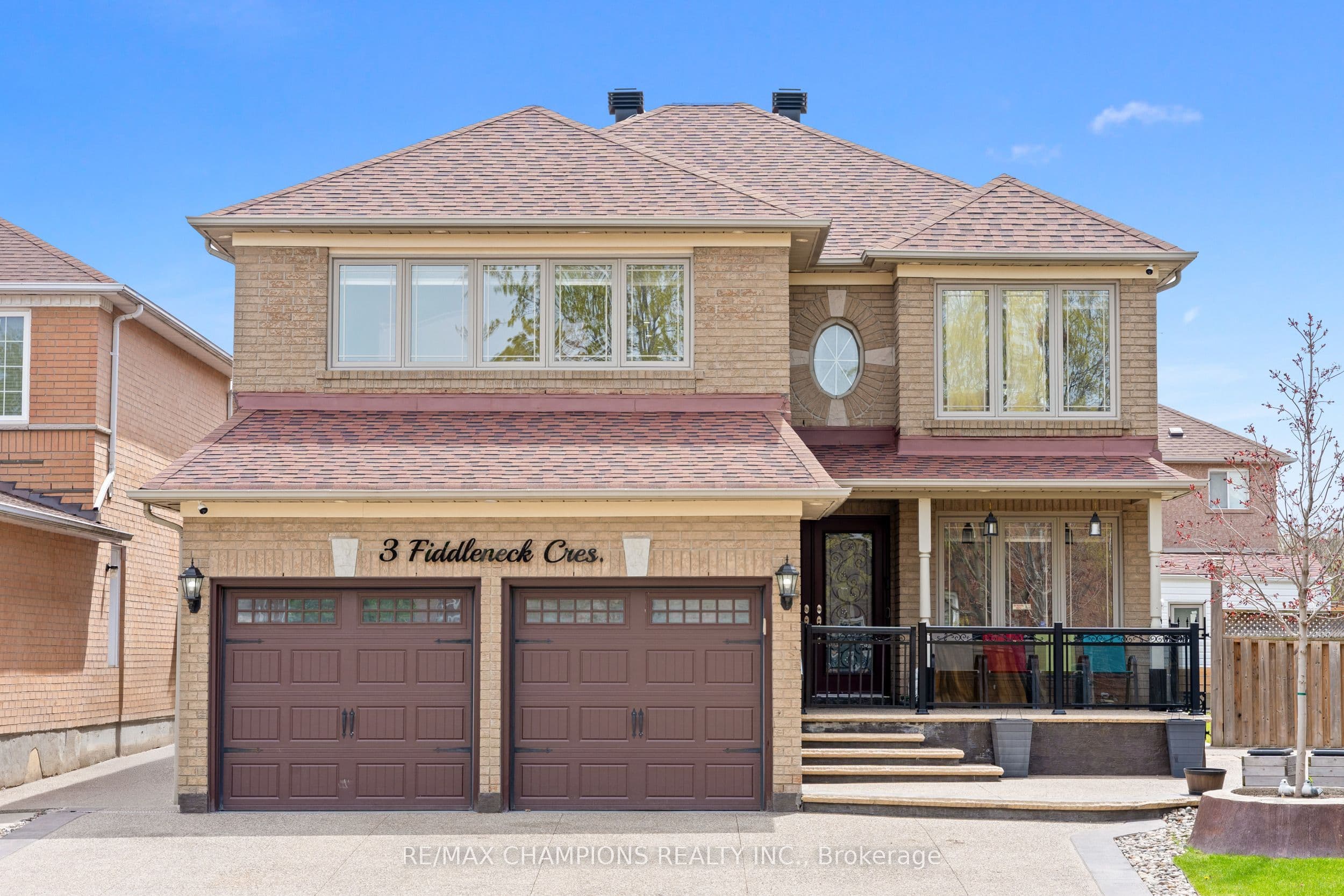 3 Fiddleneck Crescent photo 1