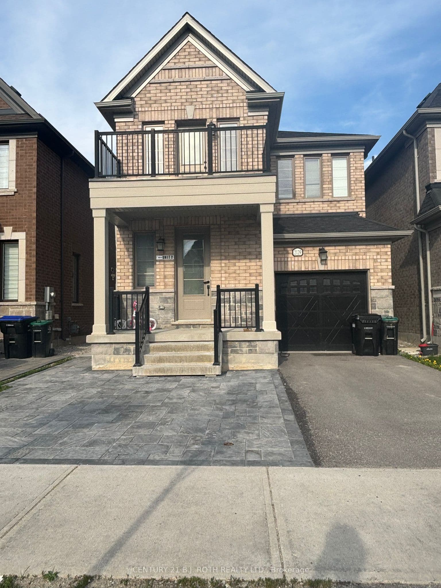 2129 Wilson Street photo 1
