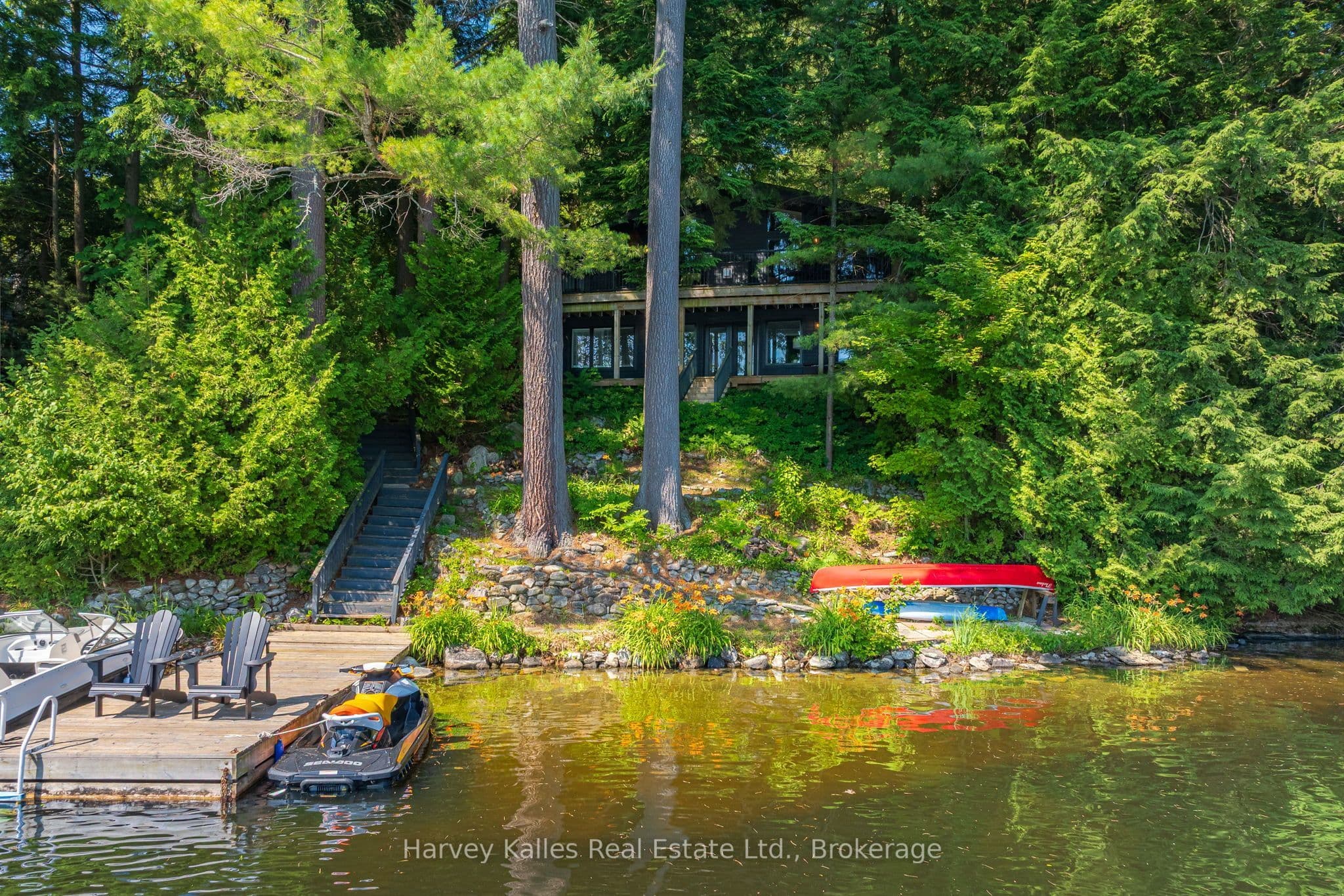 1075 Hallett Road photo 1