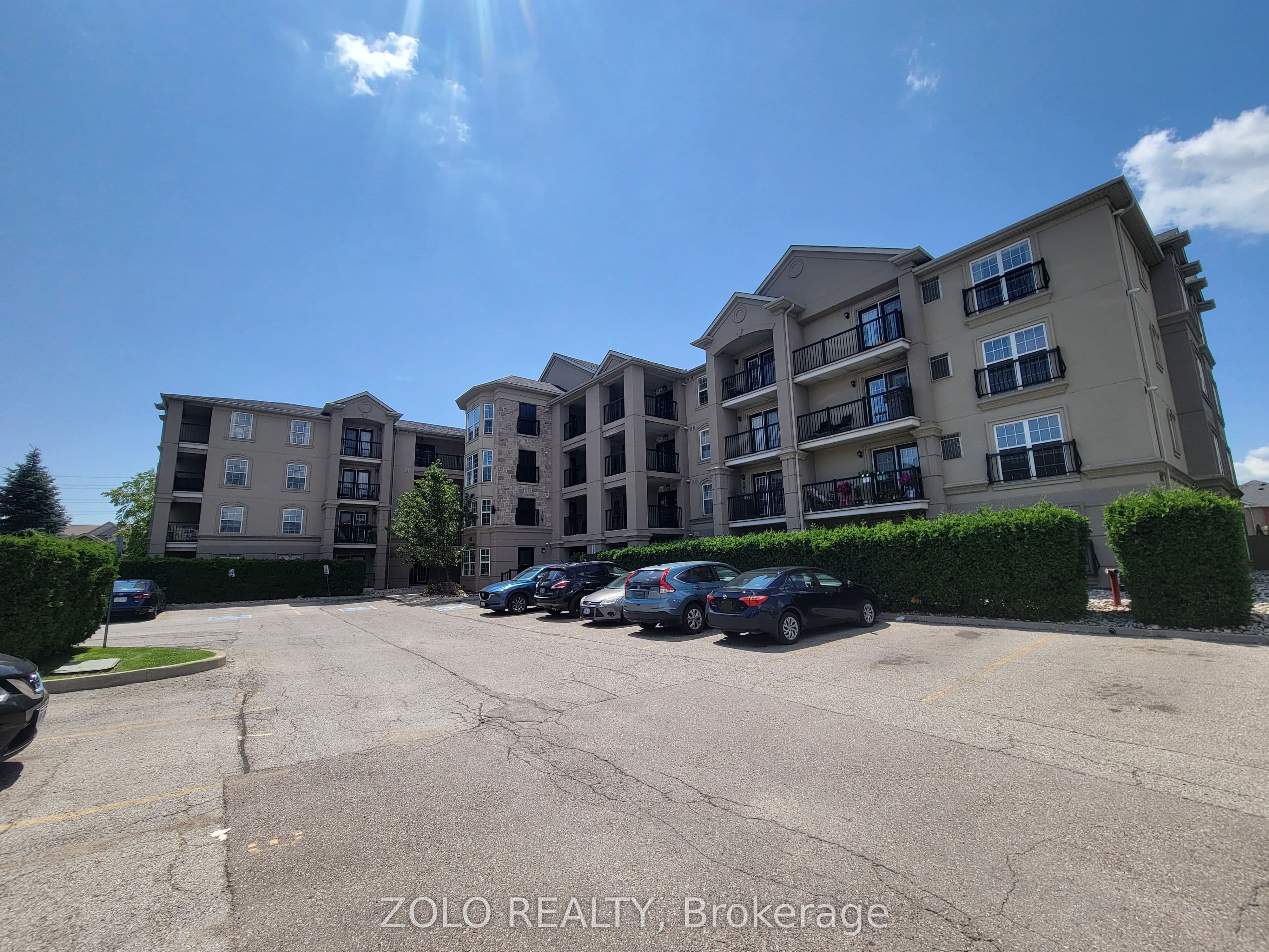 Unit 101 1487 Maple Avenue photo 1