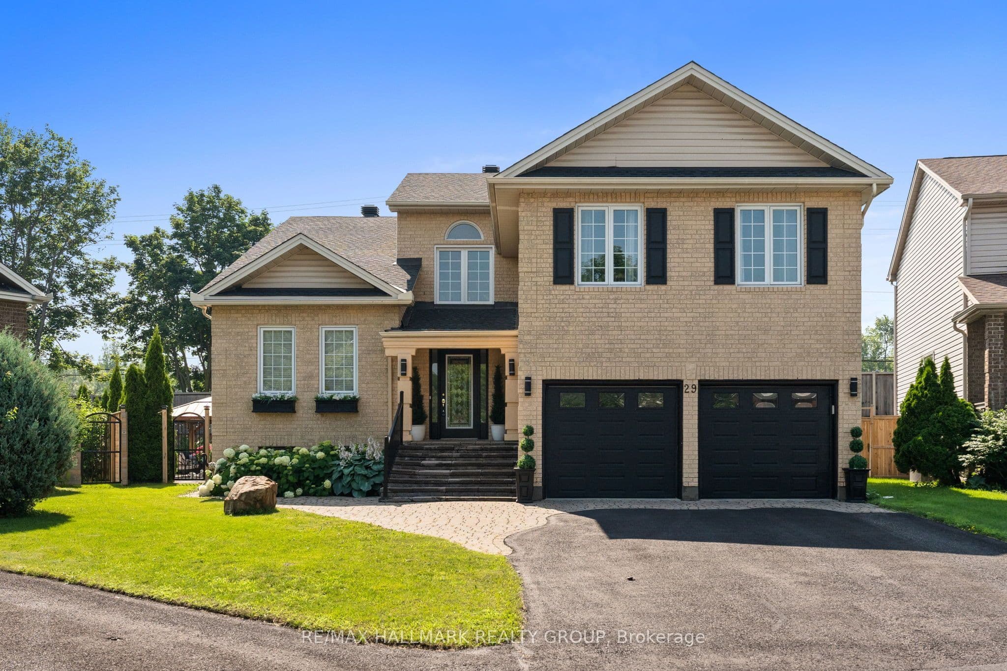 29 Depper Place photo 1