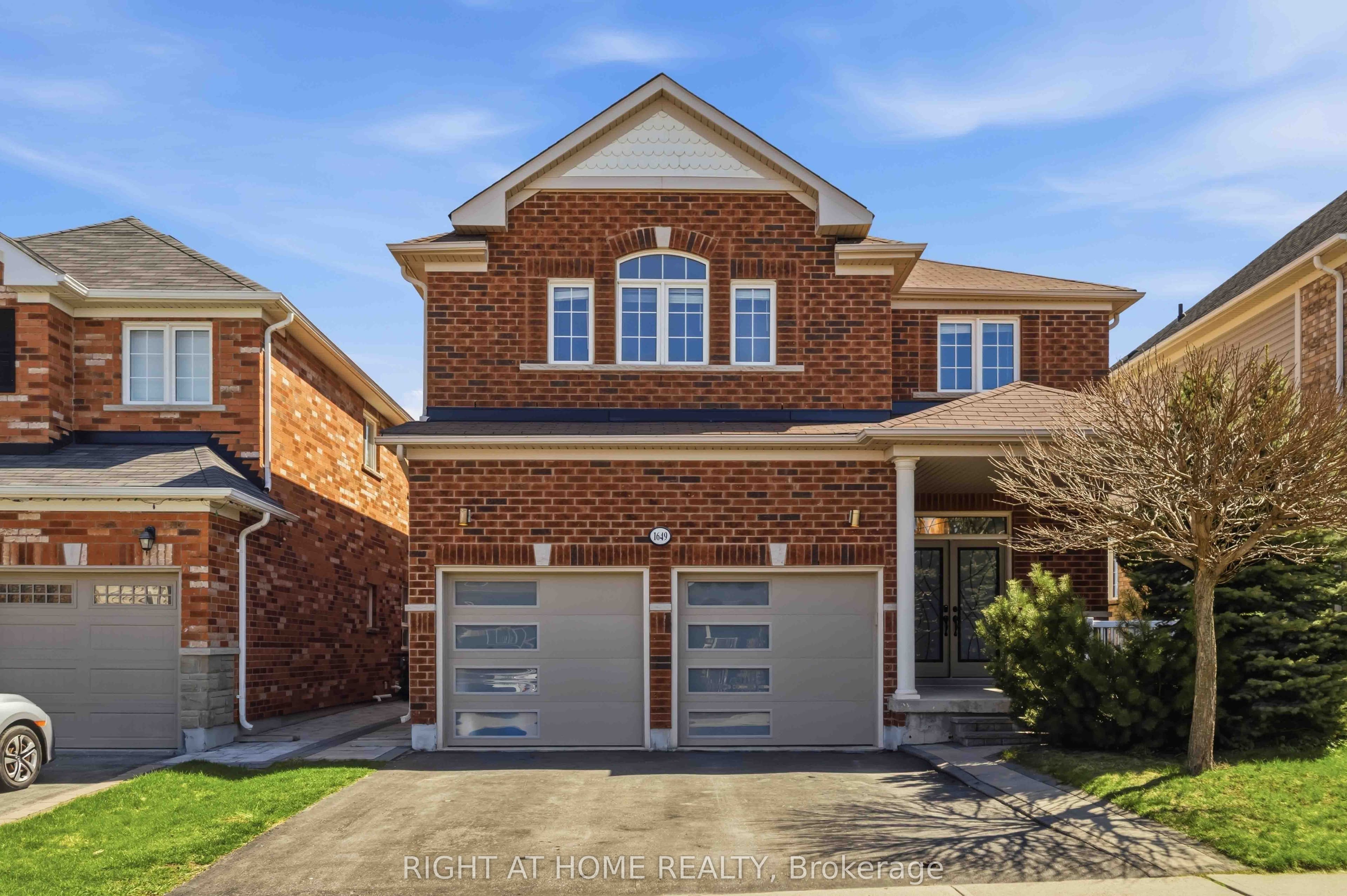 1649 Quail Run Drive photo 1