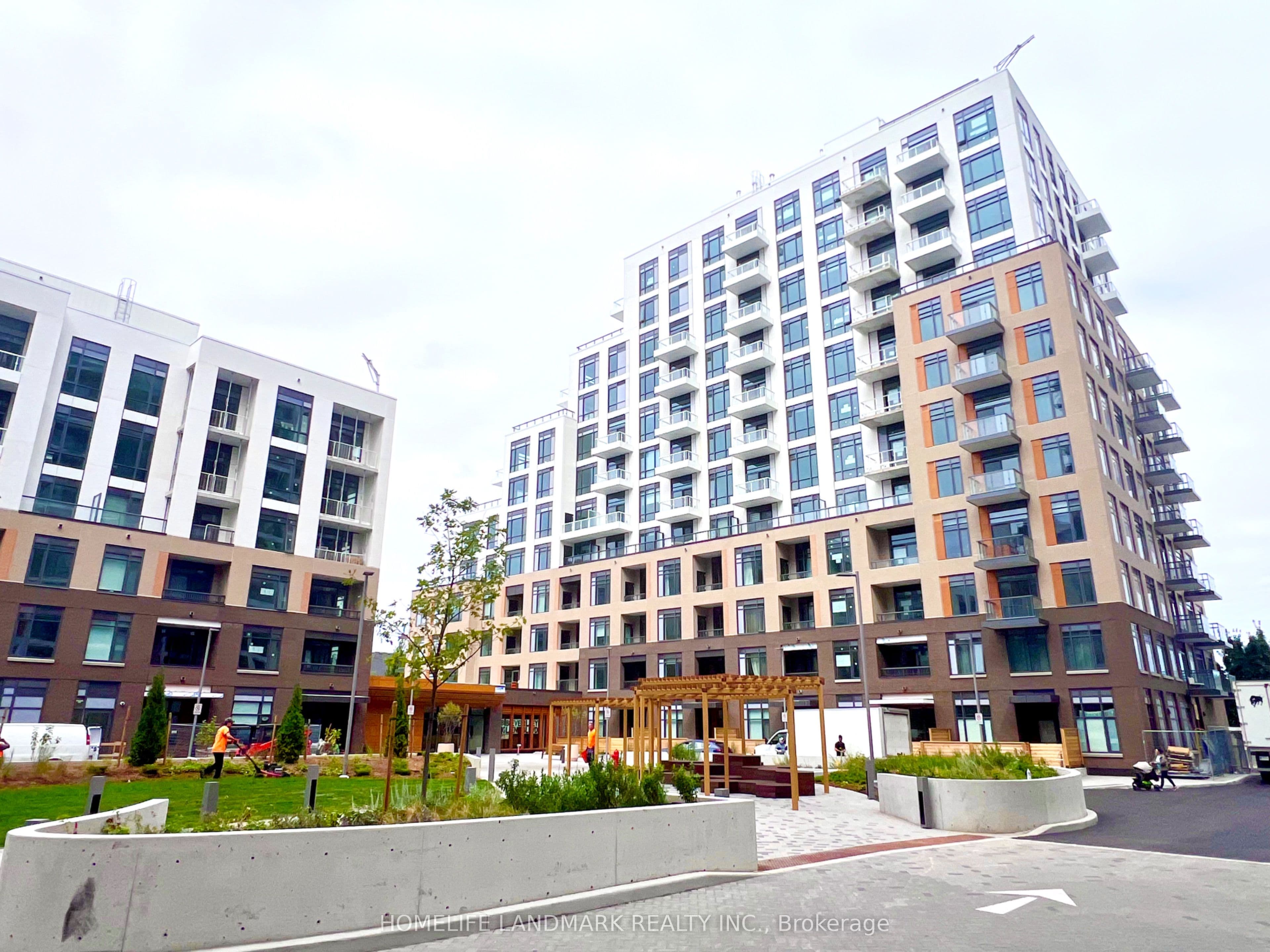 Unit 605 8 Beverley Glen Boulevard photo 1