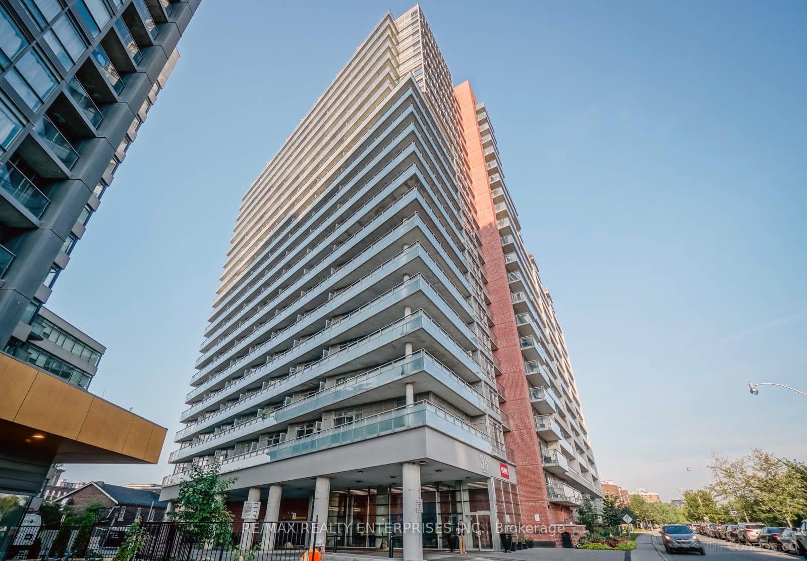Unit 2009 38 Joe Shuster Way photo 1