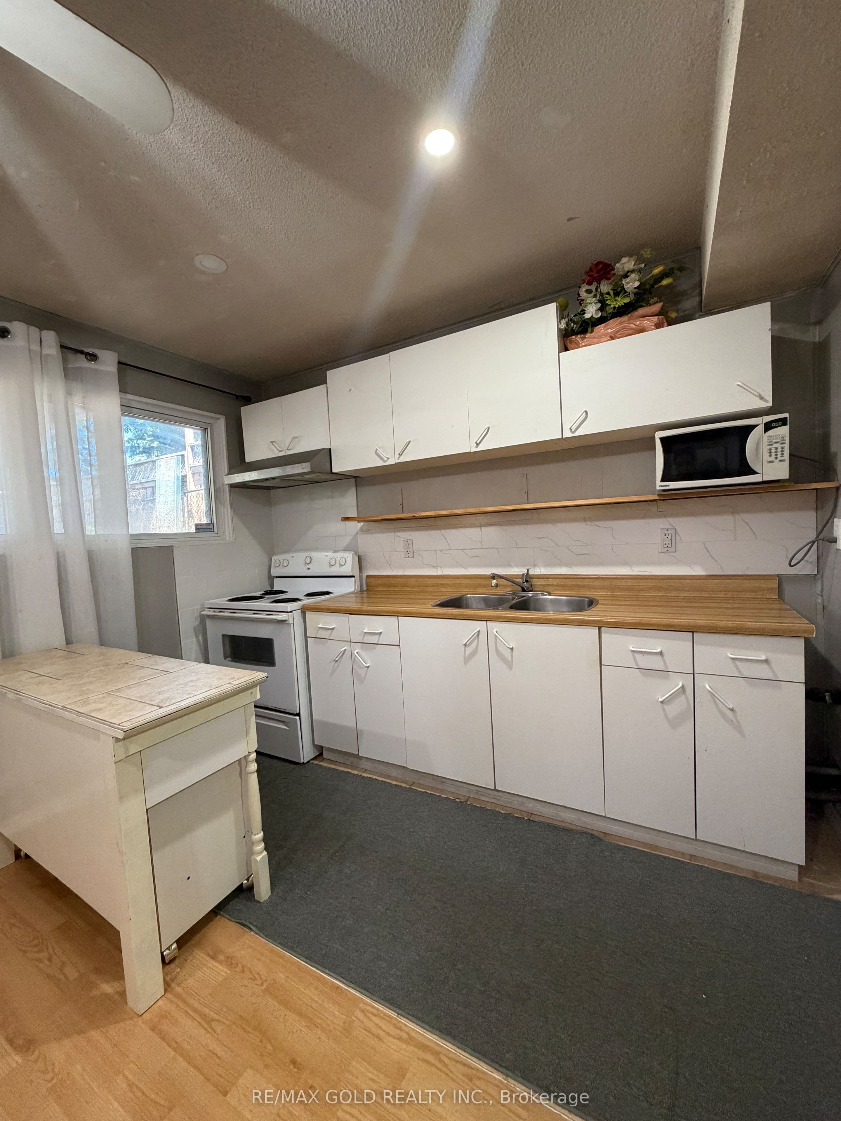 Unit Basement 38 Carter Drive photo 1