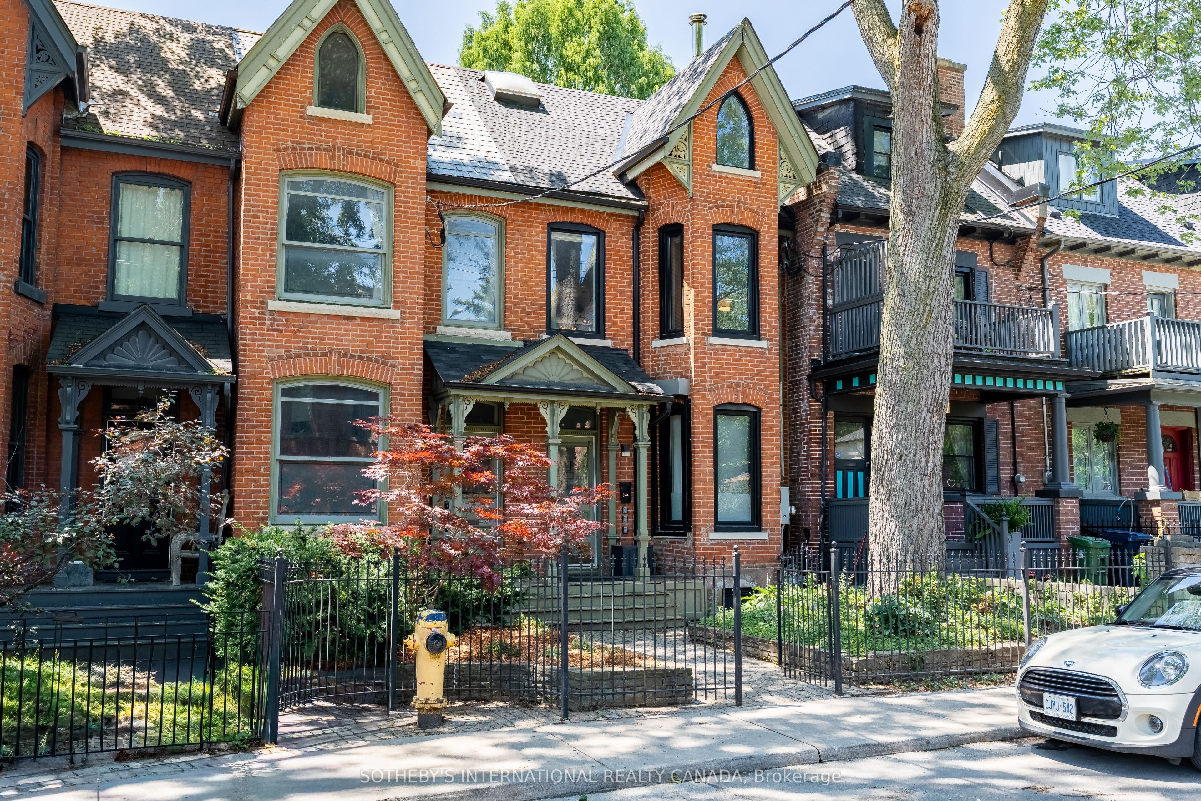 366 Ontario Street photo 1