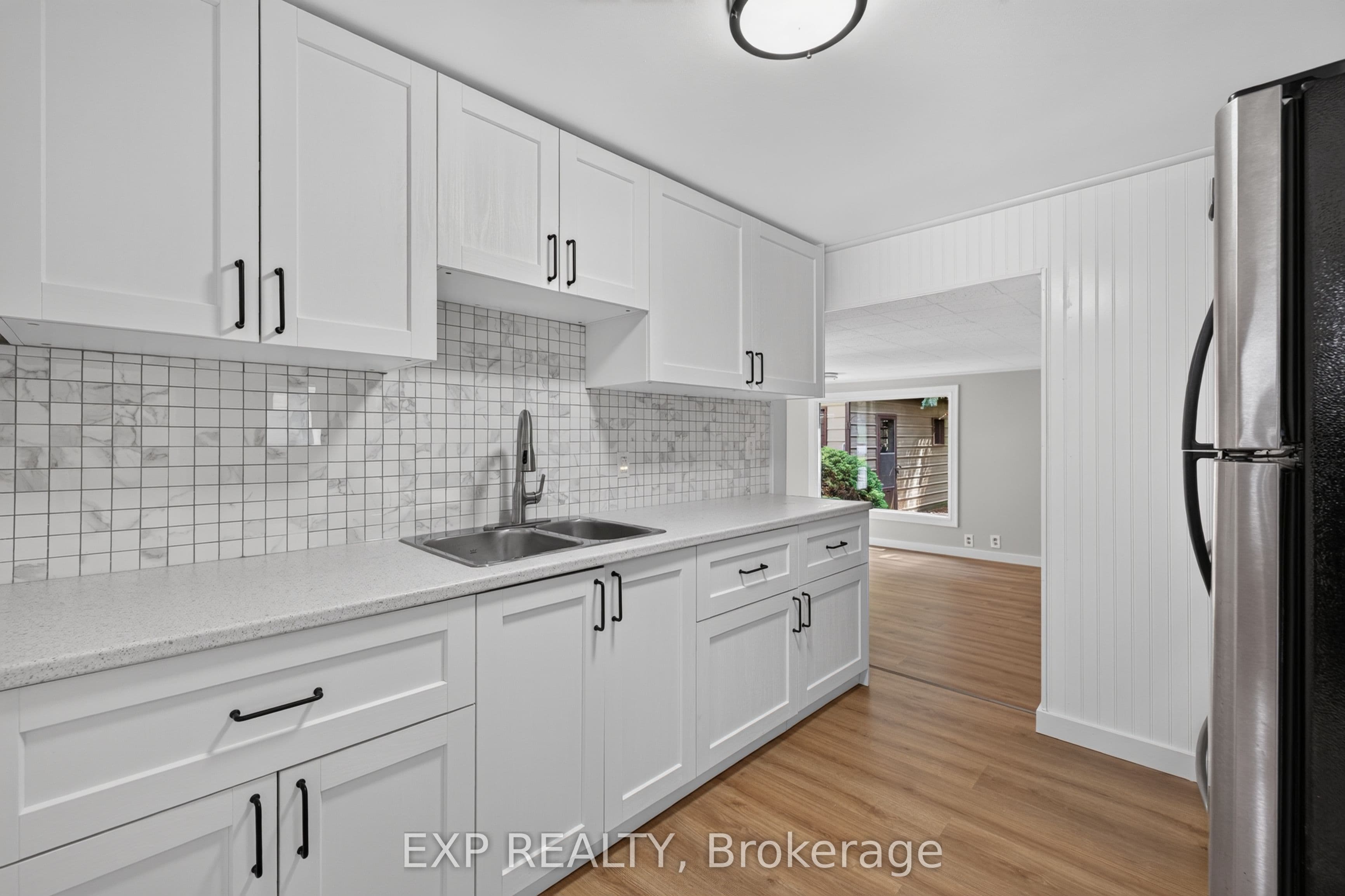 146 Whiting Street photo 1