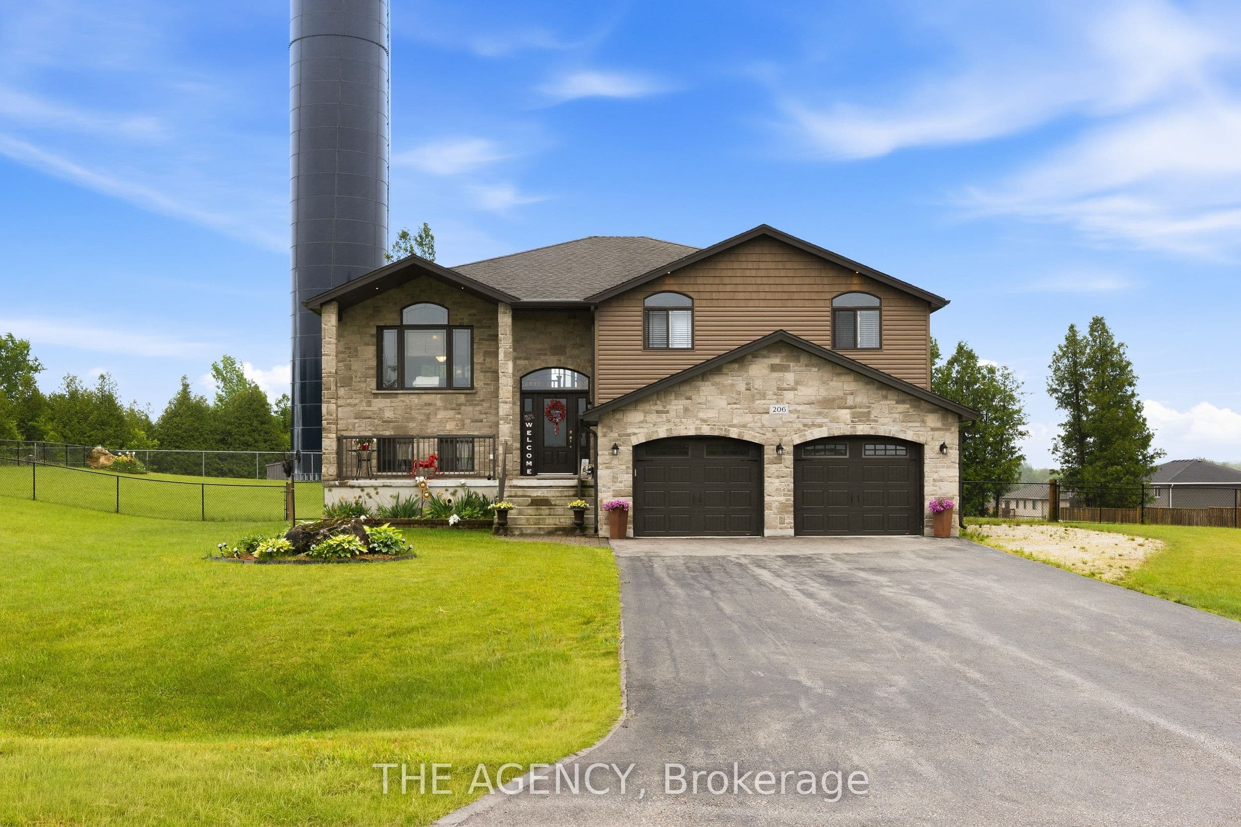206 Meredith Way photo 1