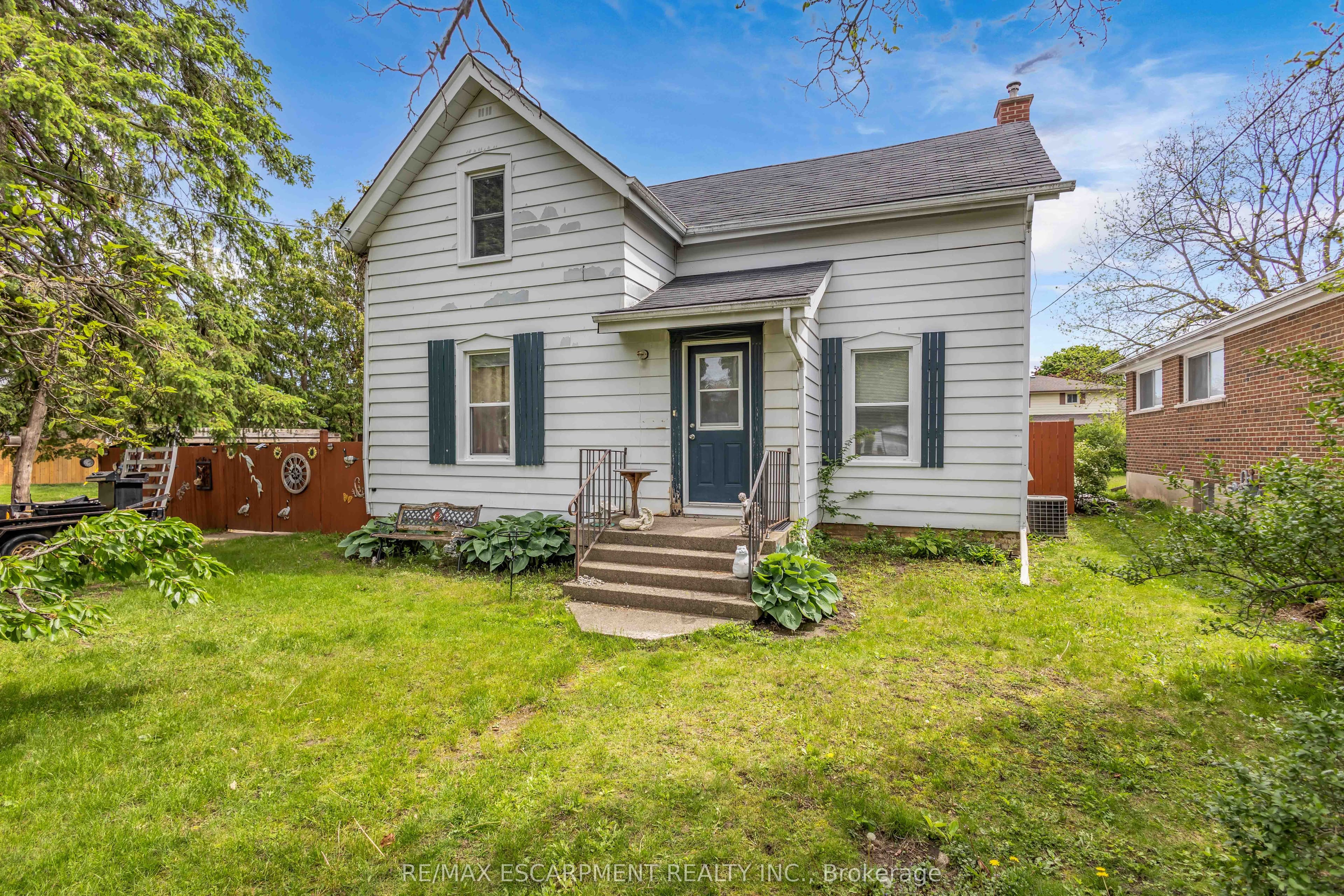 35 James Avenue photo 1