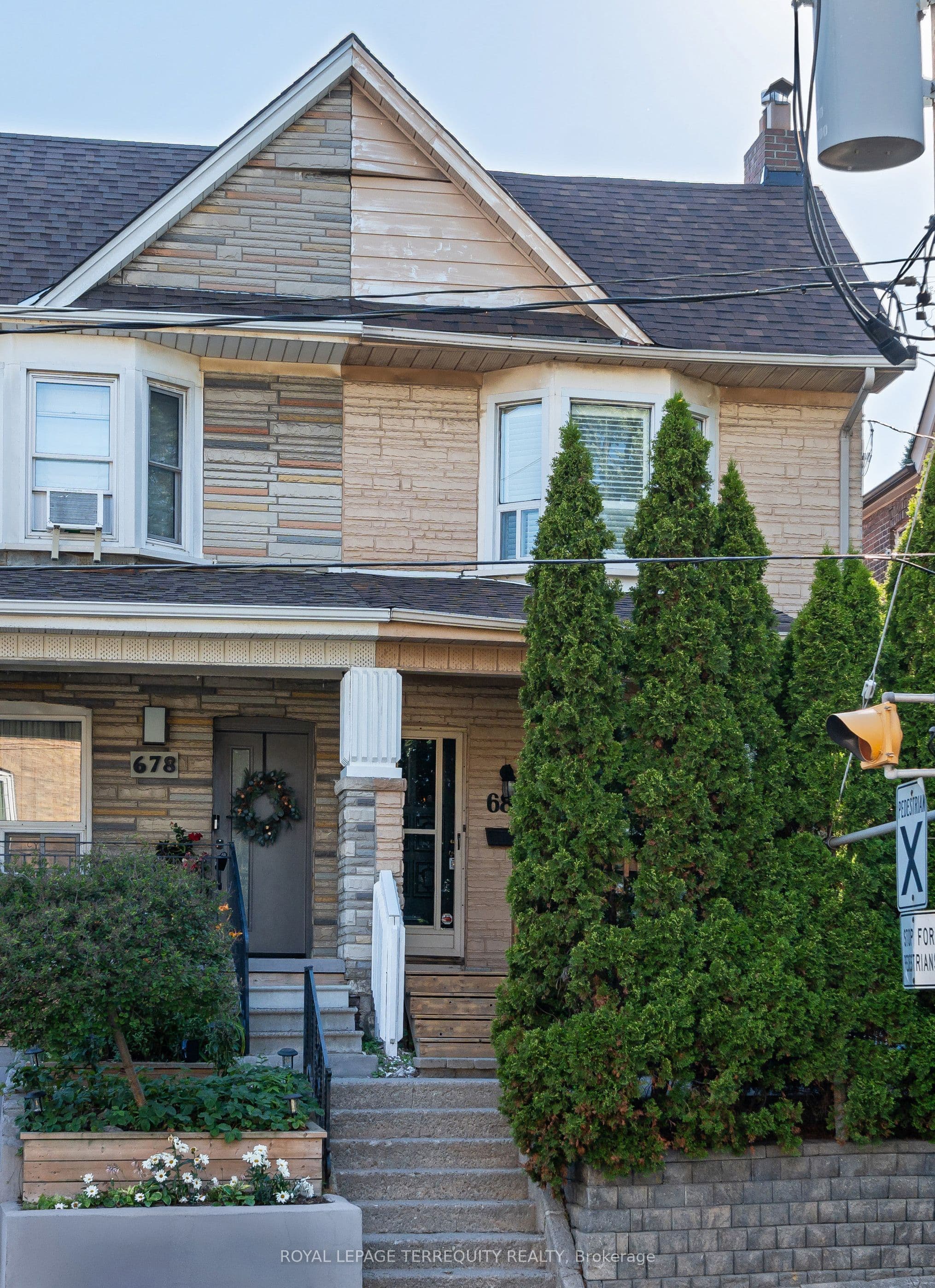 680 Woodbine Avenue photo 1