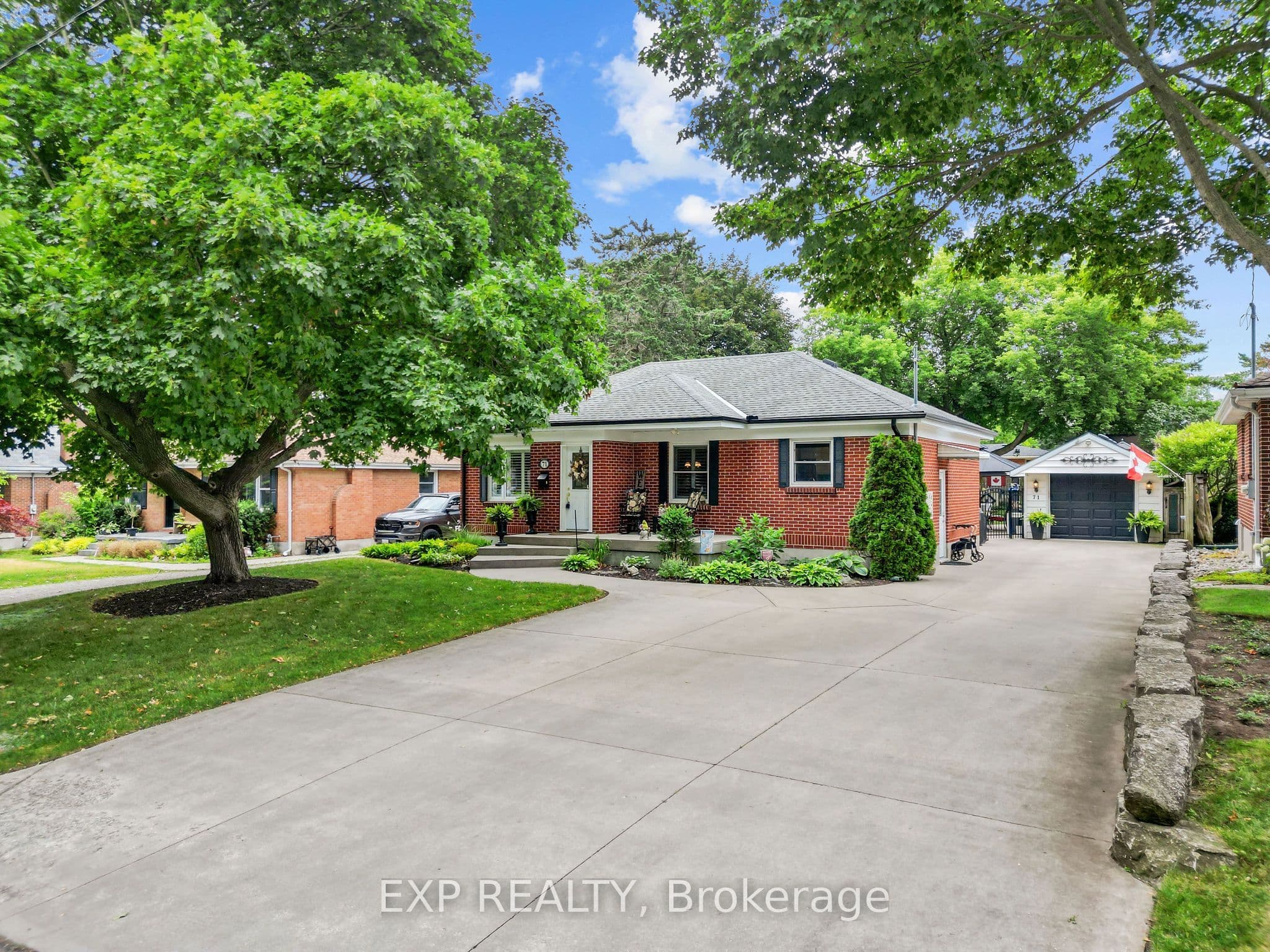 71 Marianna Drive photo 1