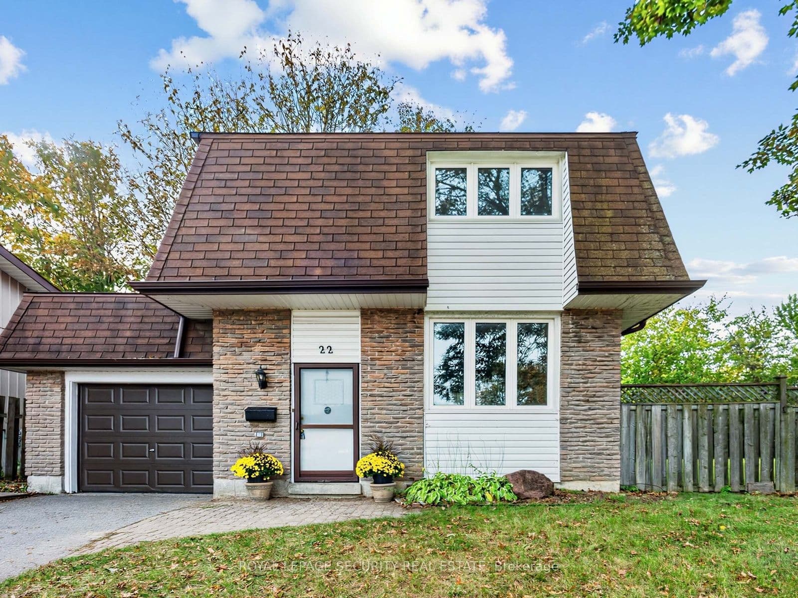 22 Harper Court photo 1
