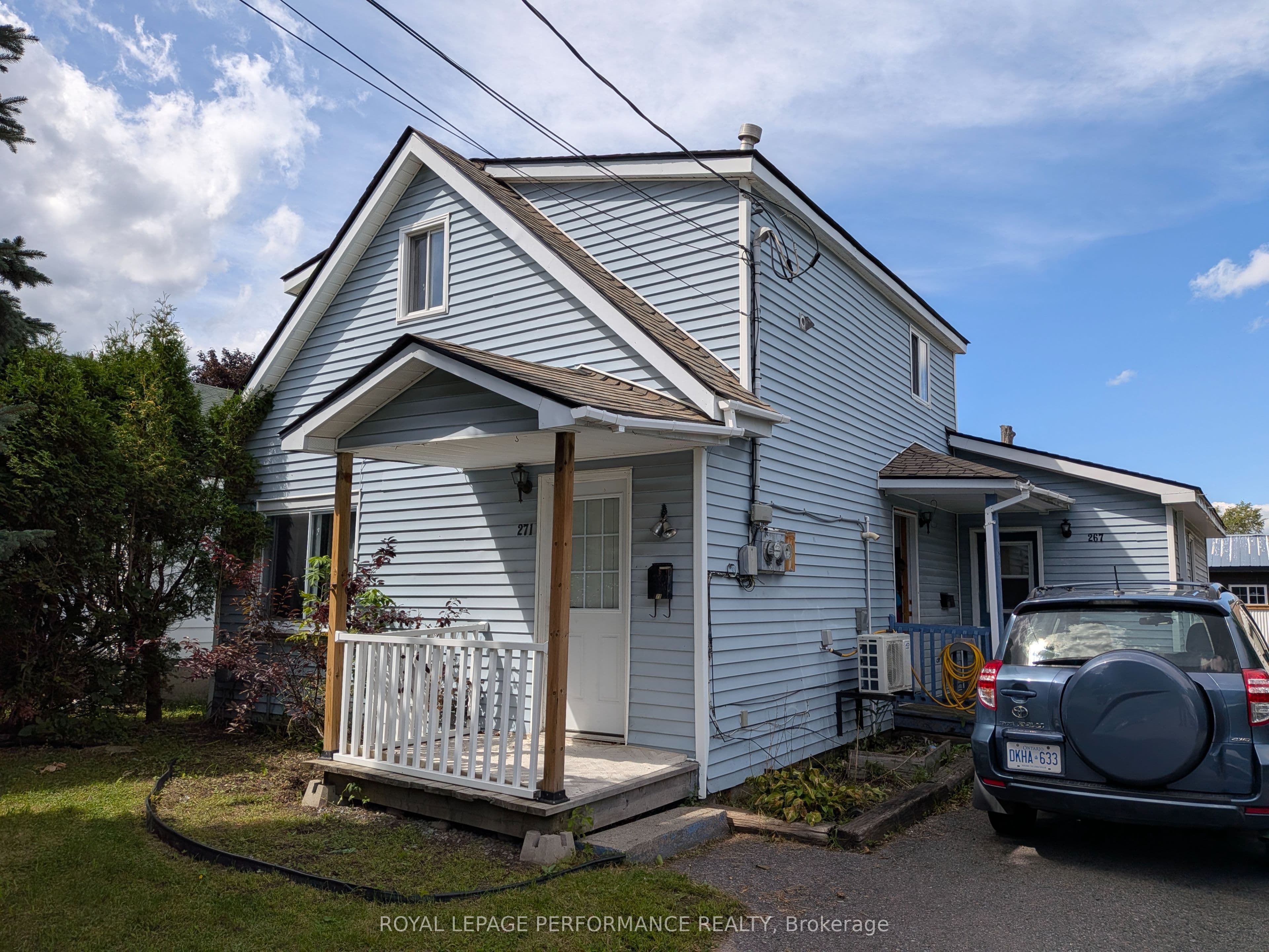 6215 165 Avenue photo 1
