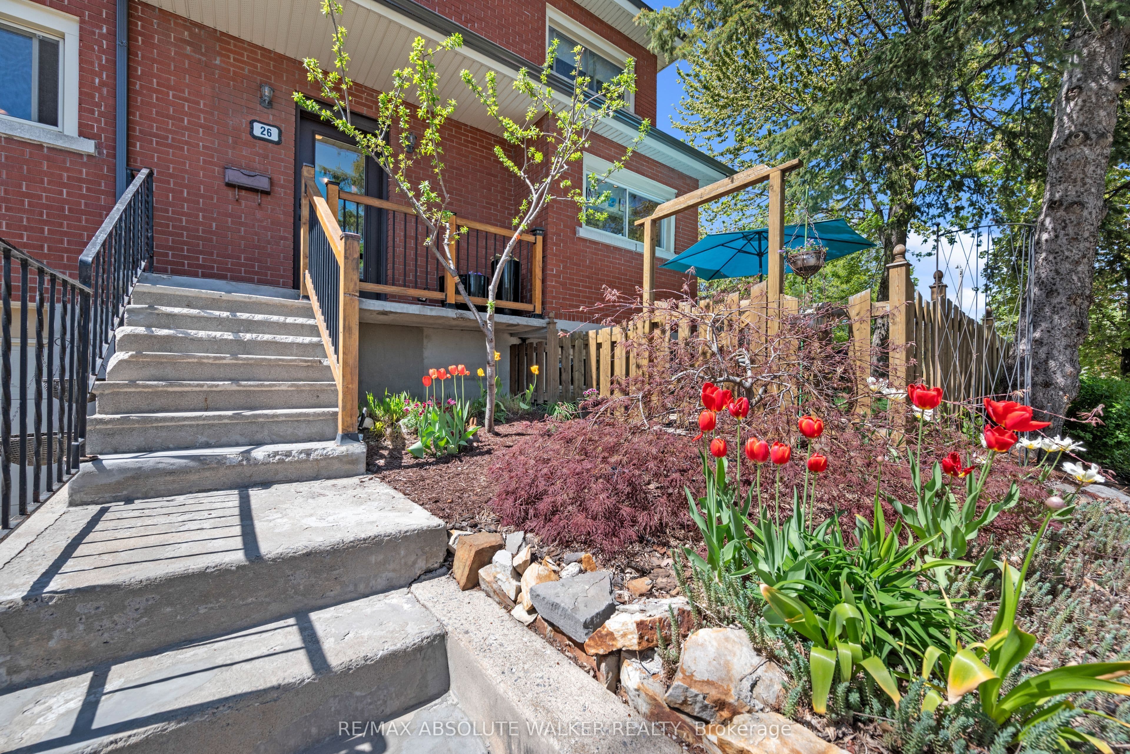 26 Riverdale Avenue photo 1