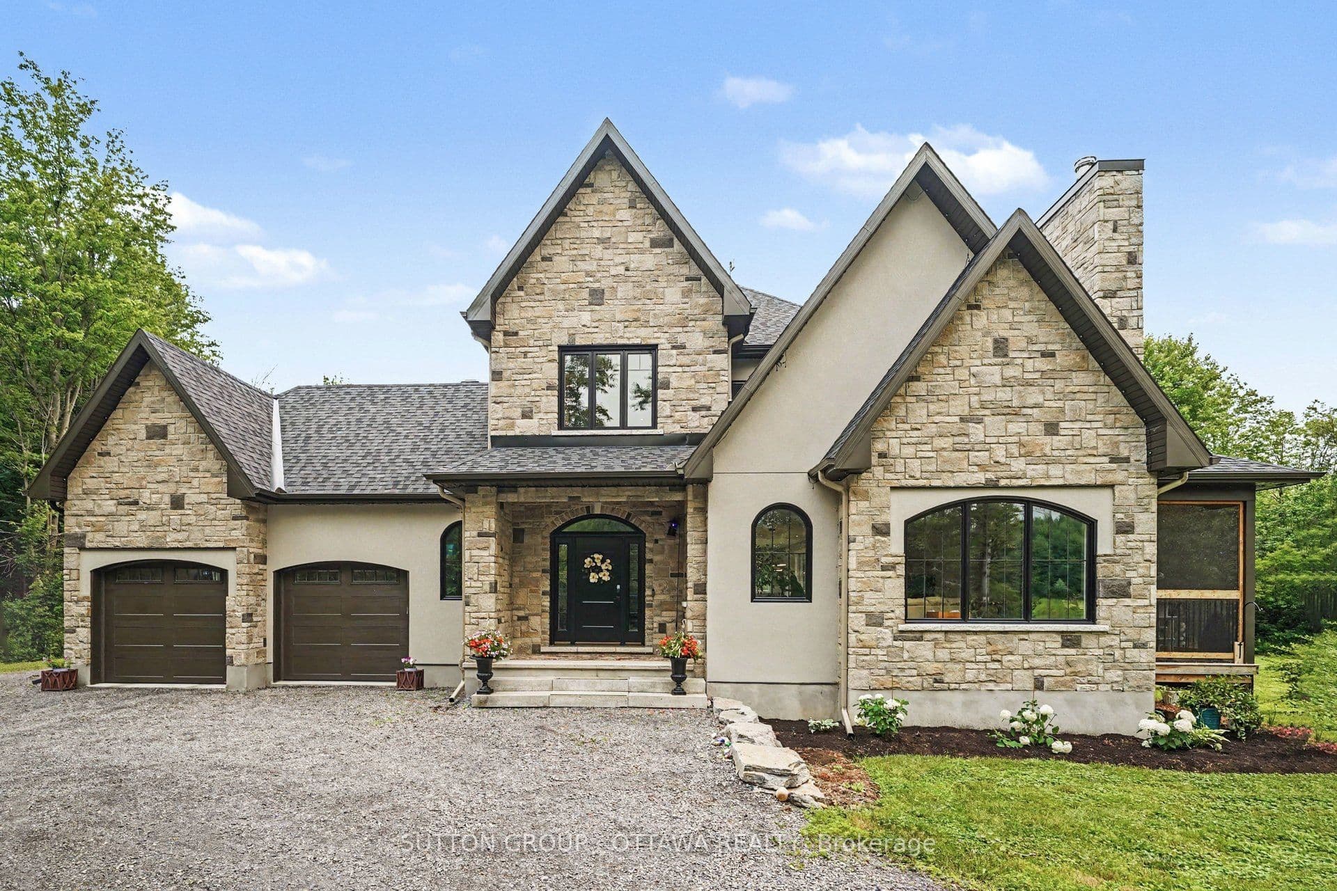 4675 Farmers Way photo 1