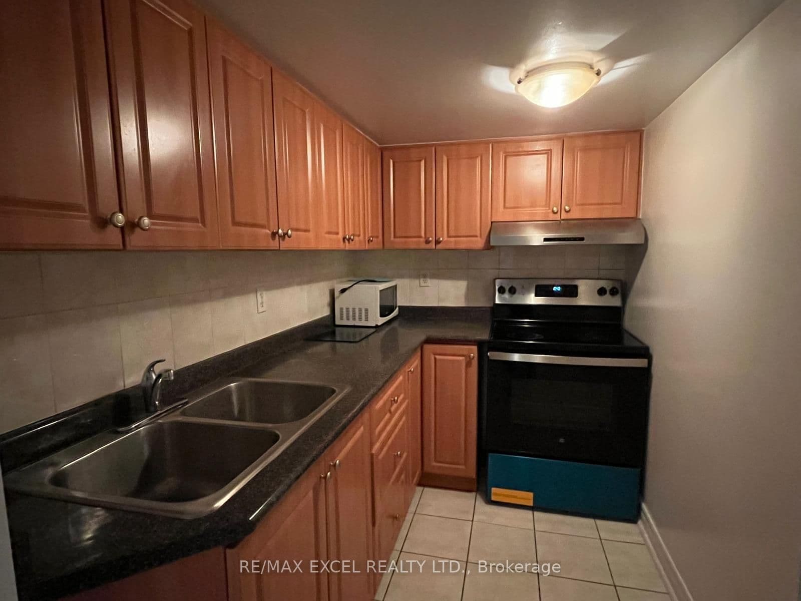 Unit Bsmt 267 Port Royal Trail photo 1