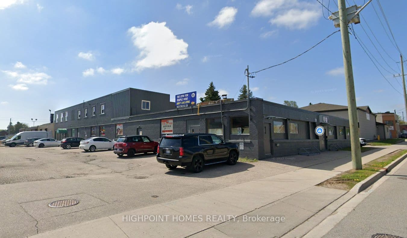 175 Borden Avenue photo 1