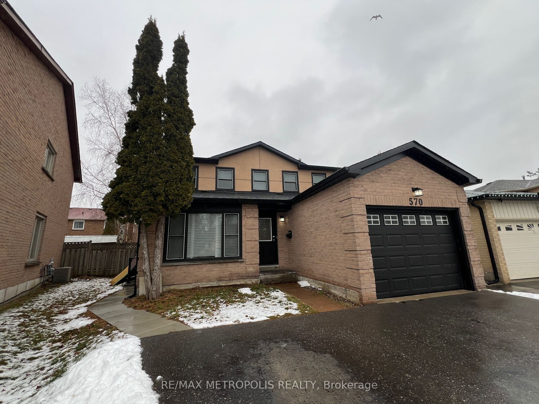 Unit BSMT 570 Springview Drive photo 1