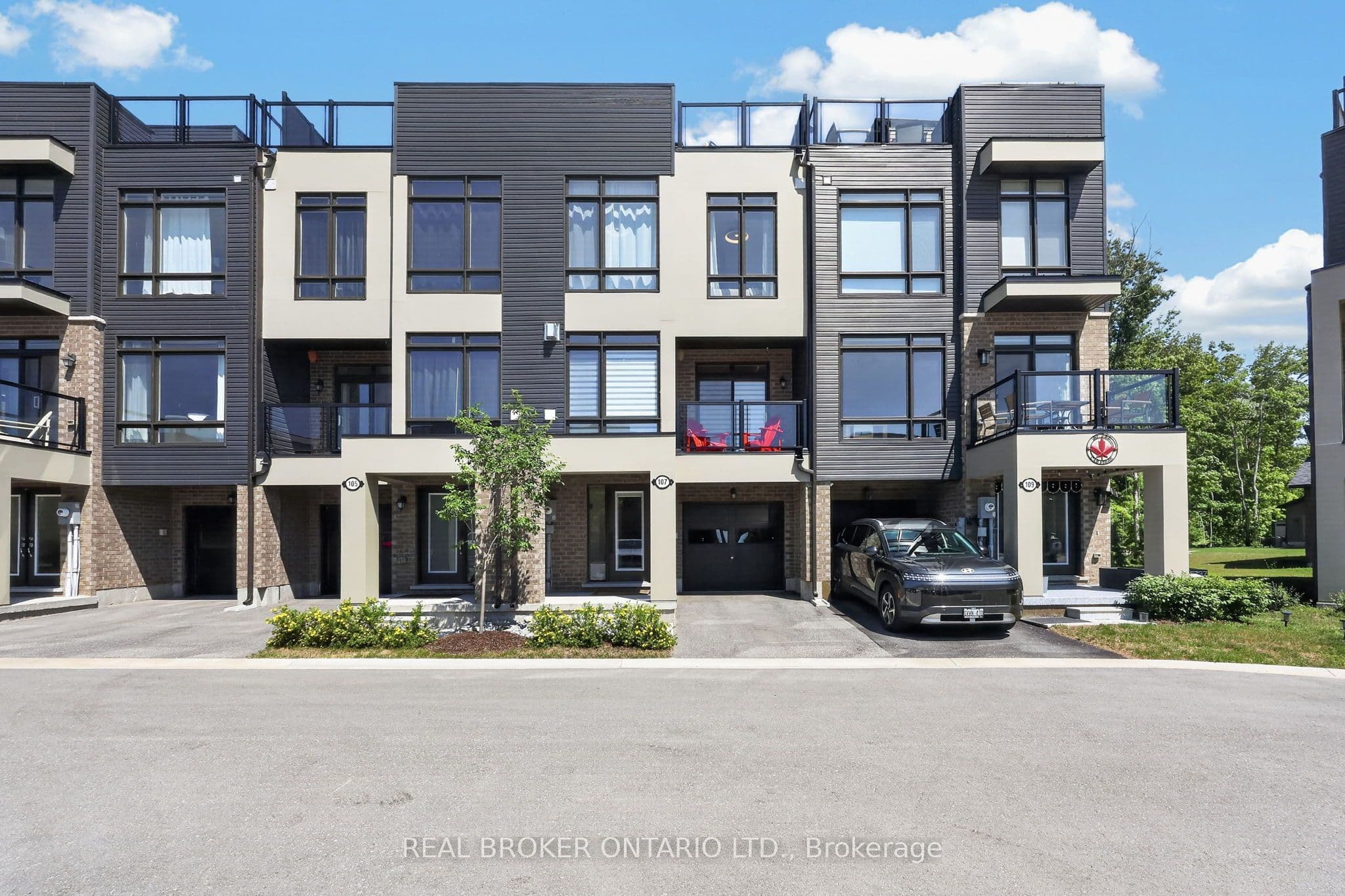 107 Marina Village Drive photo 1
