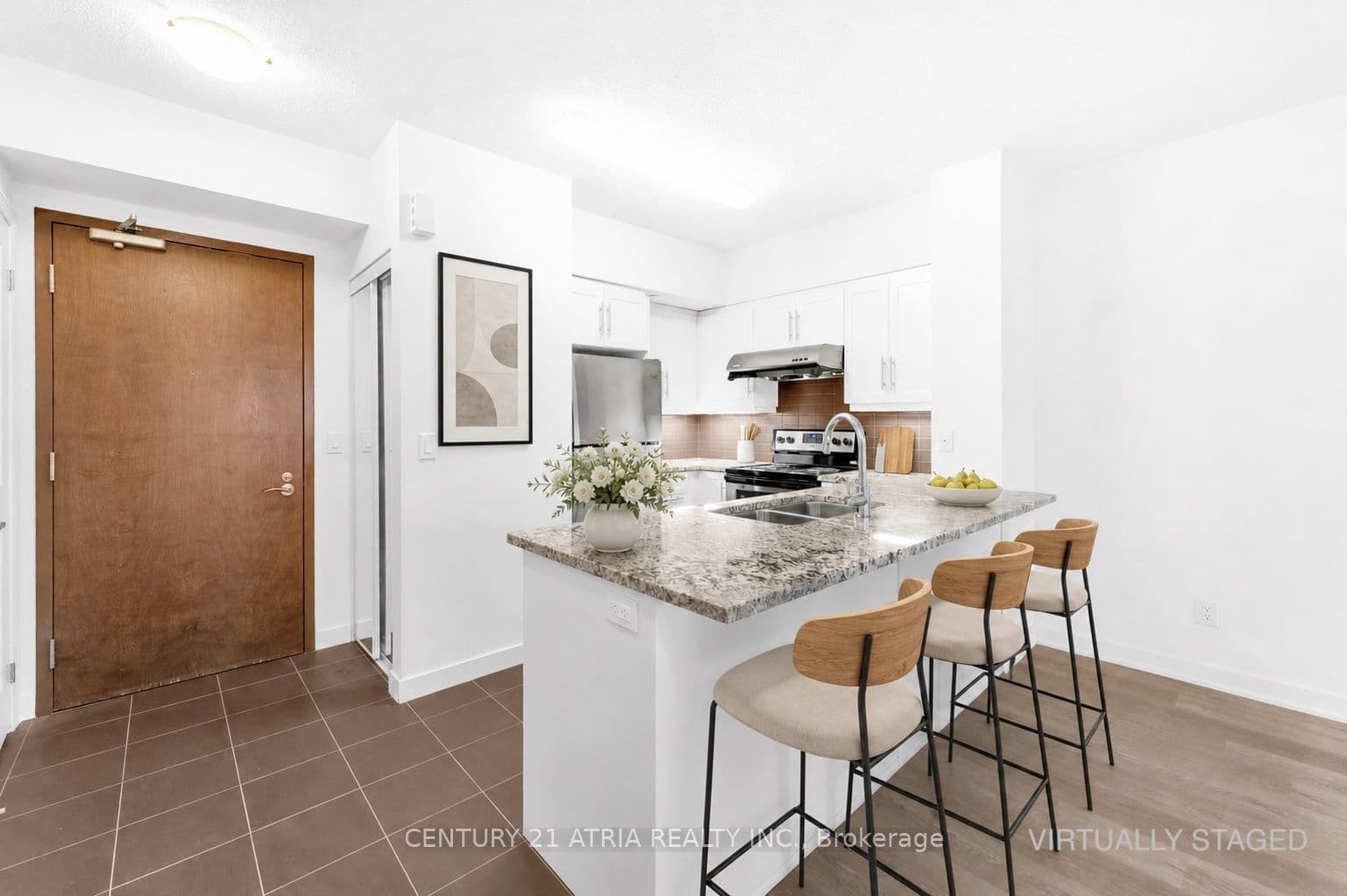 Unit 313 1038 Mcnicoll Avenue photo 1