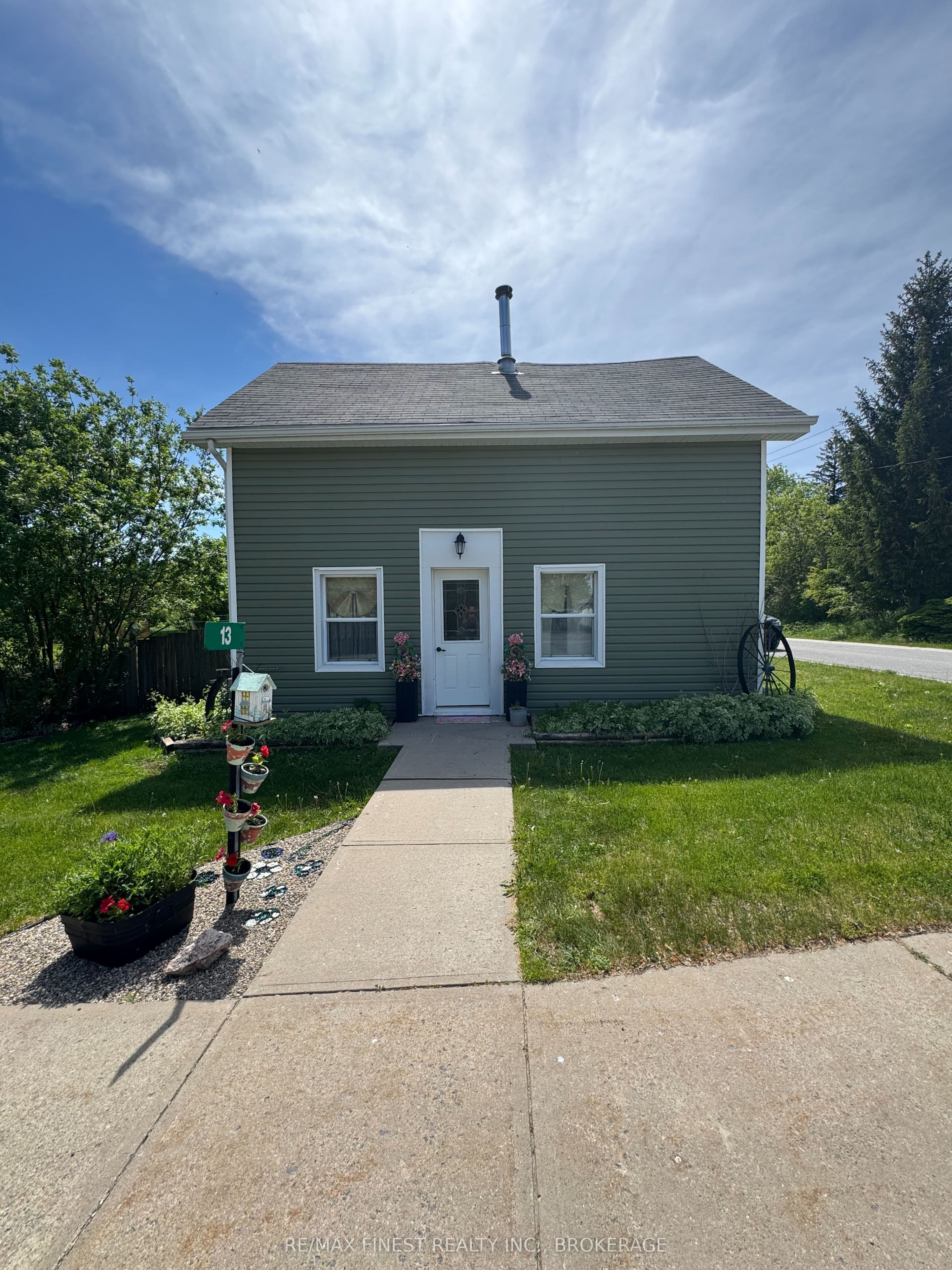 13 Concession Street photo 1