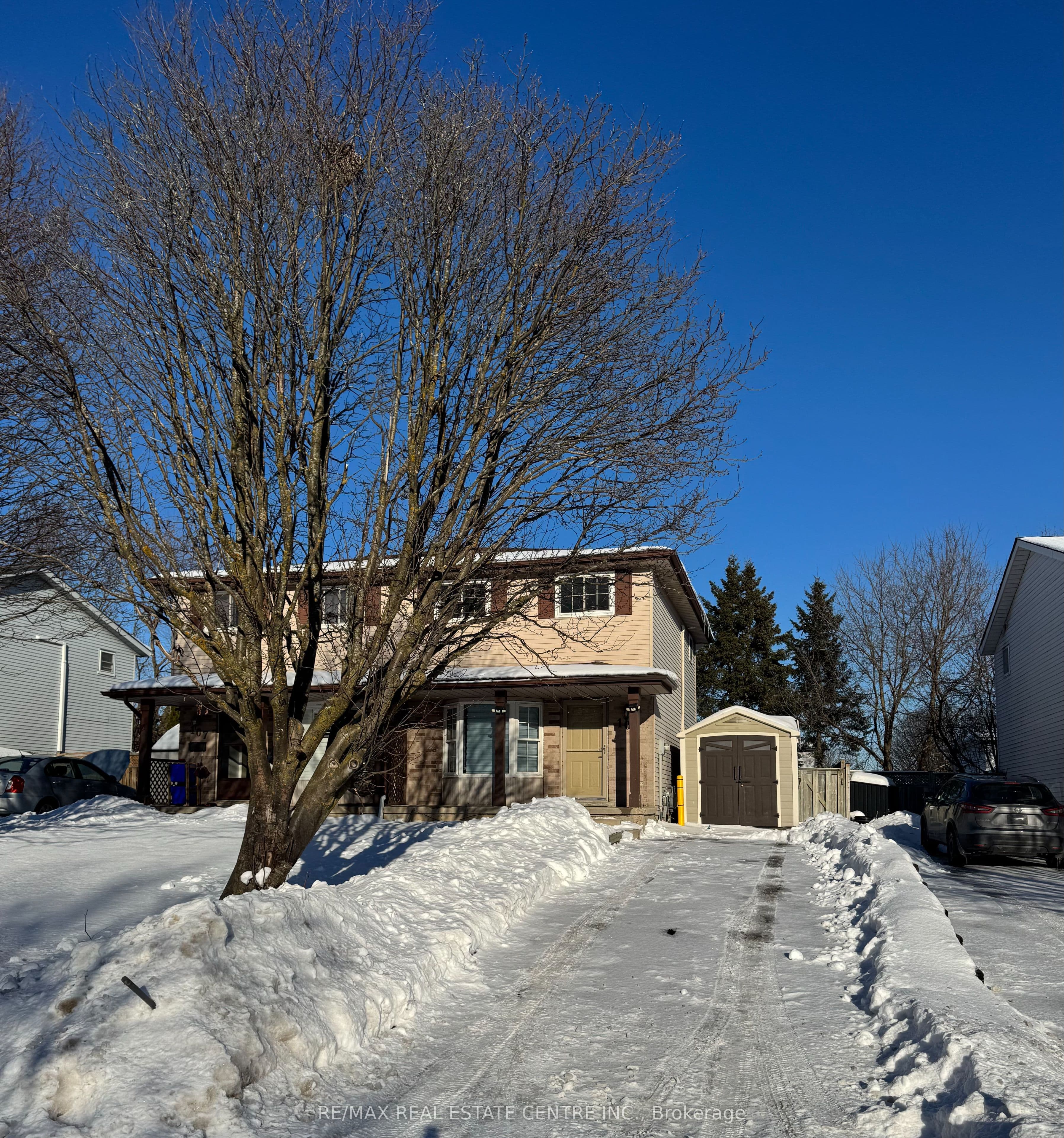 109 Connelly Drive photo 1