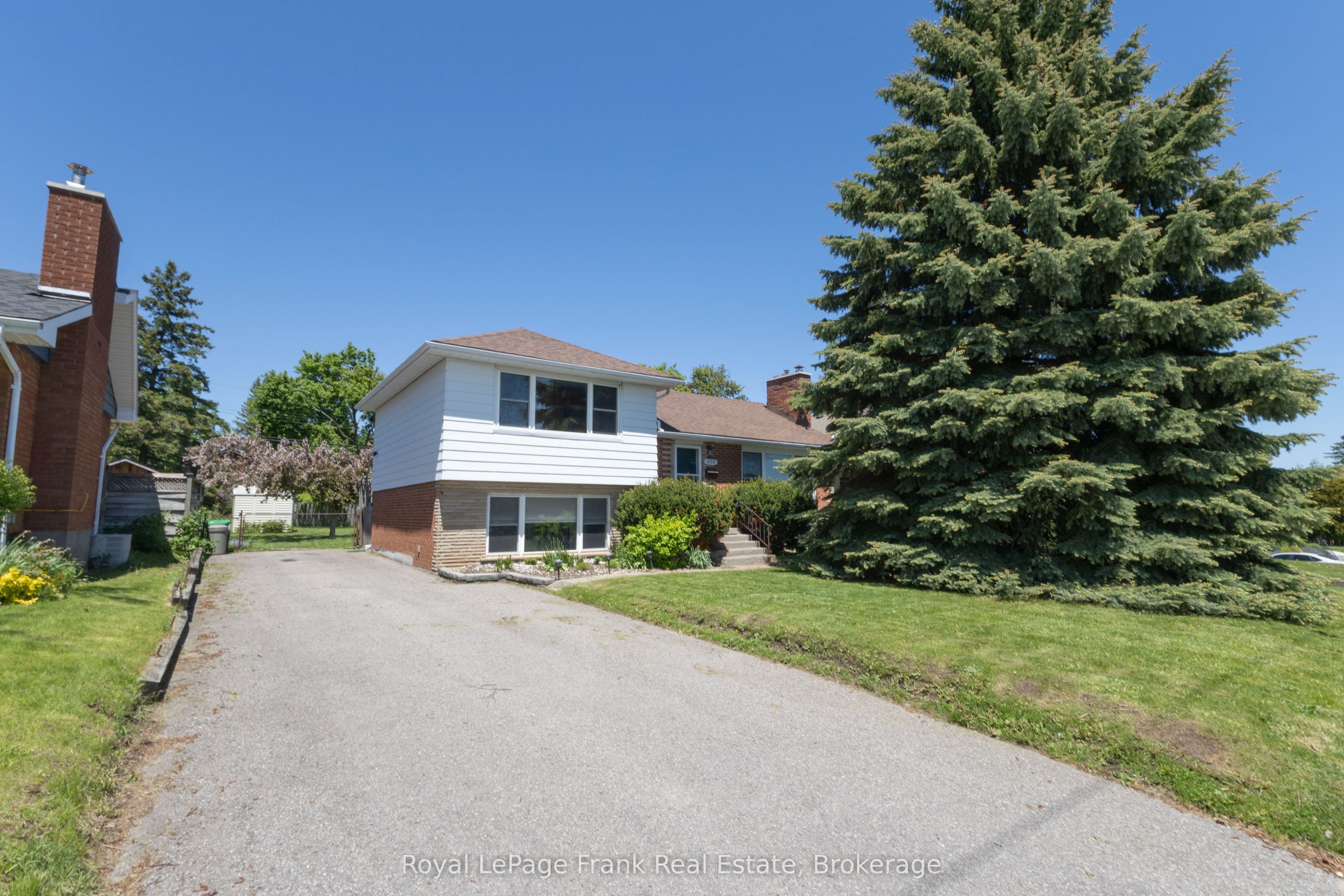 872 Weller Street photo 1