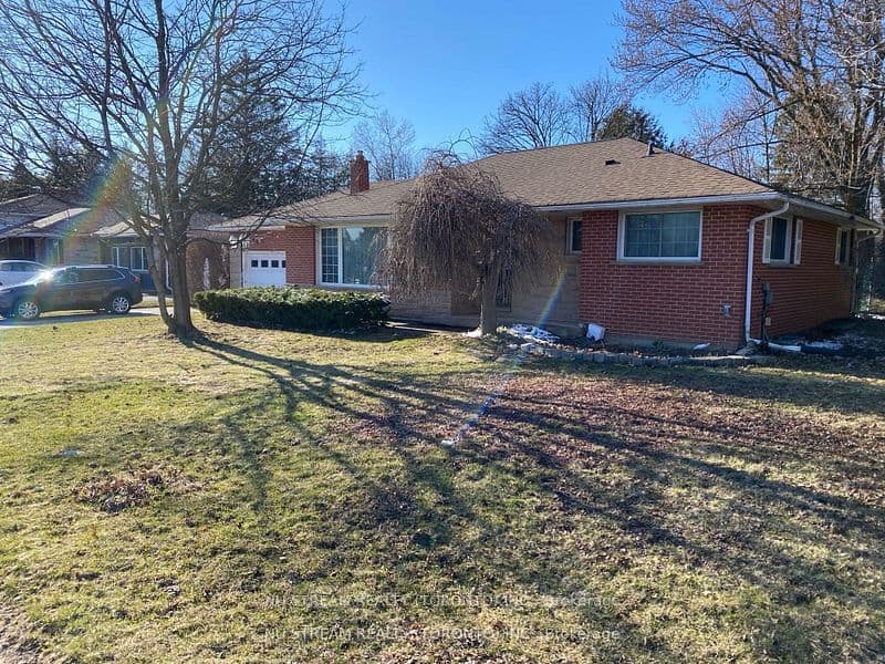 552 Big Bay Point Road photo 1