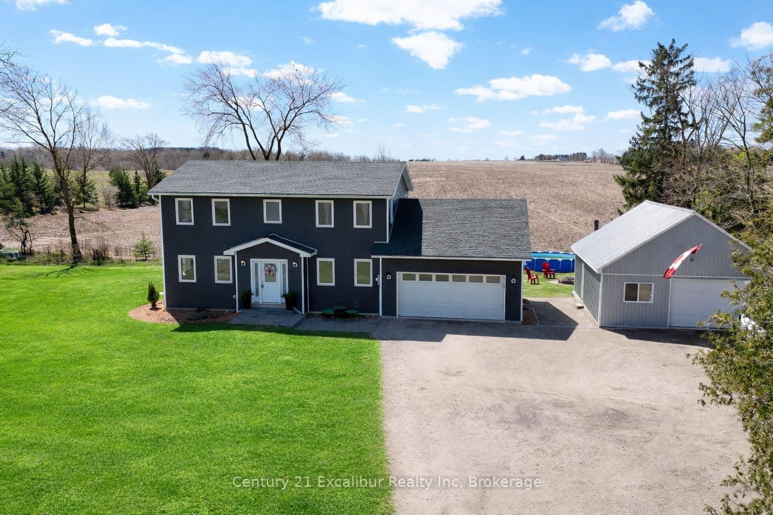 7104 Sixth line Road photo 1