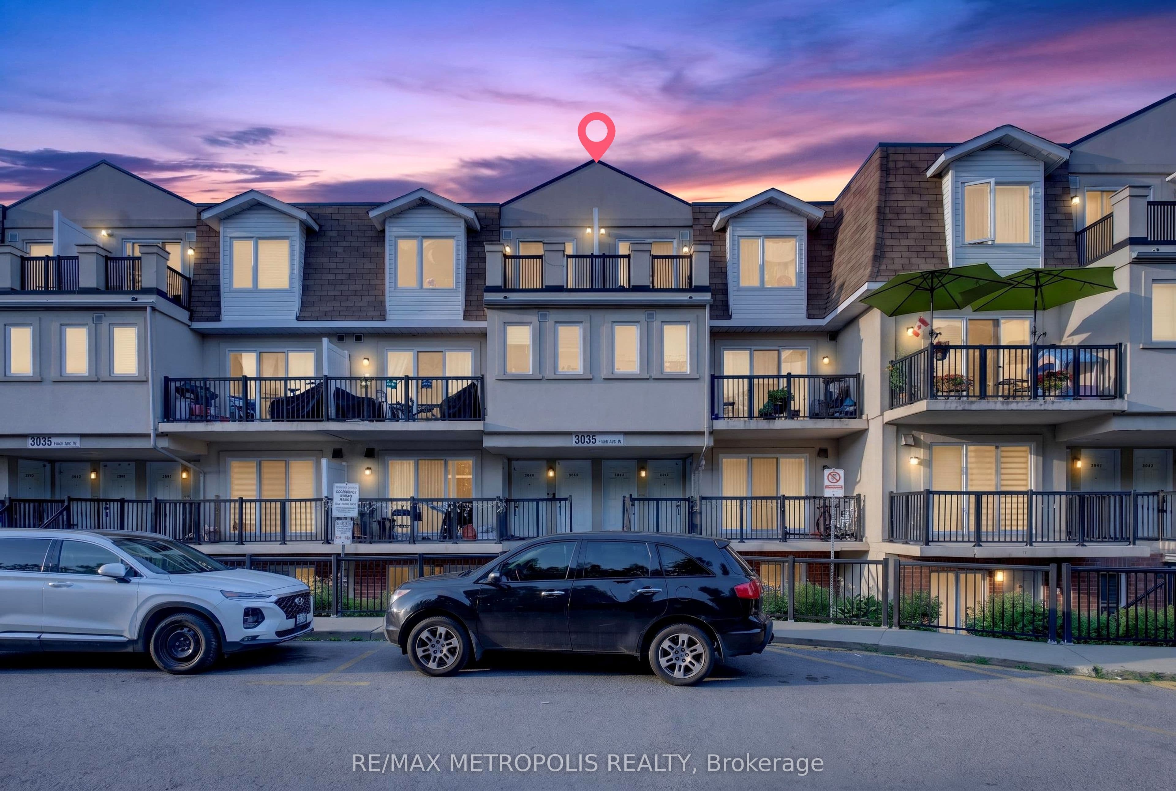 Unit 1003 3035 Finch Avenue photo 1