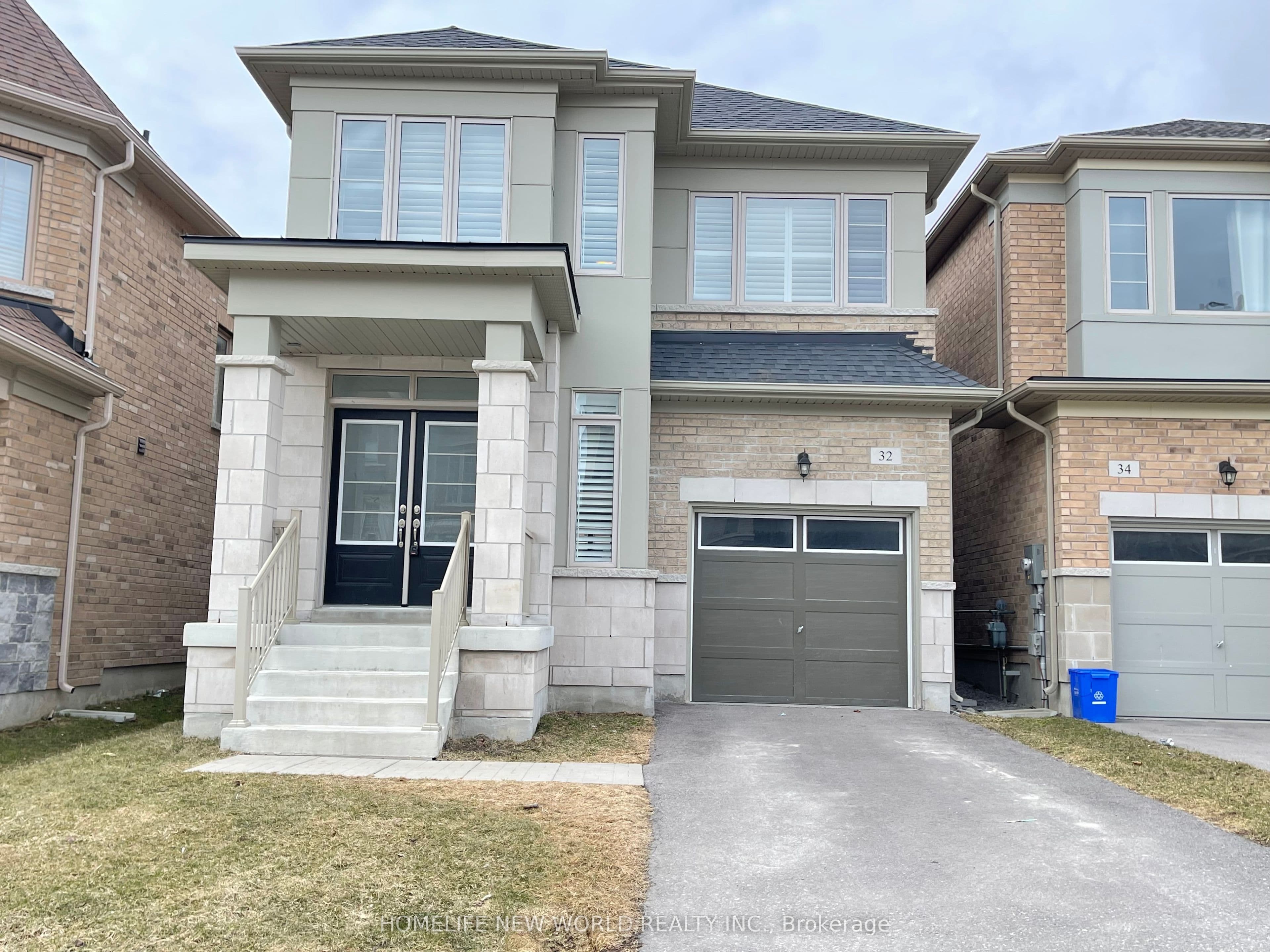 32 Falconridge Terrace photo 1