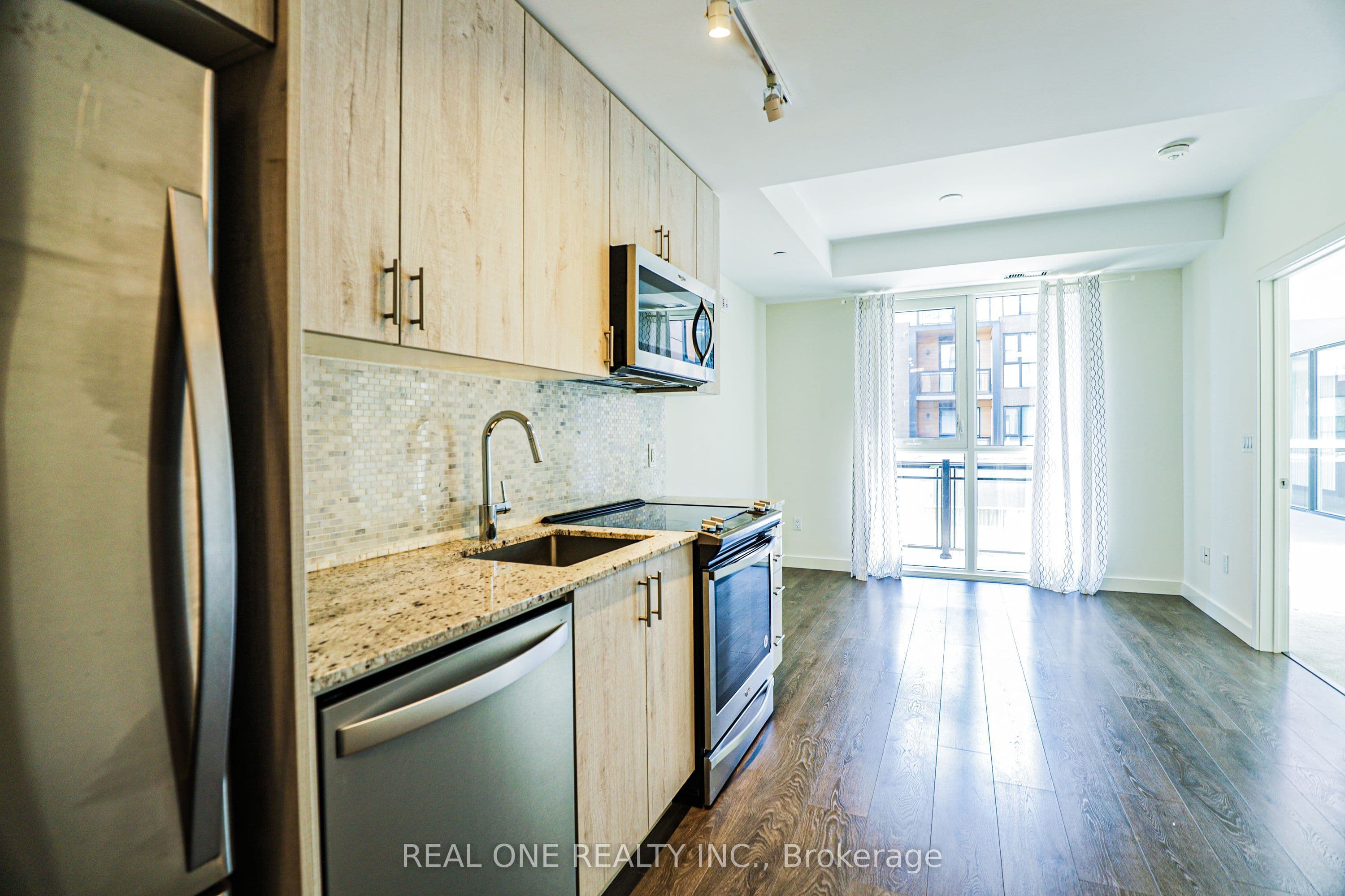 Unit 209 150 Sabina Drive photo 1