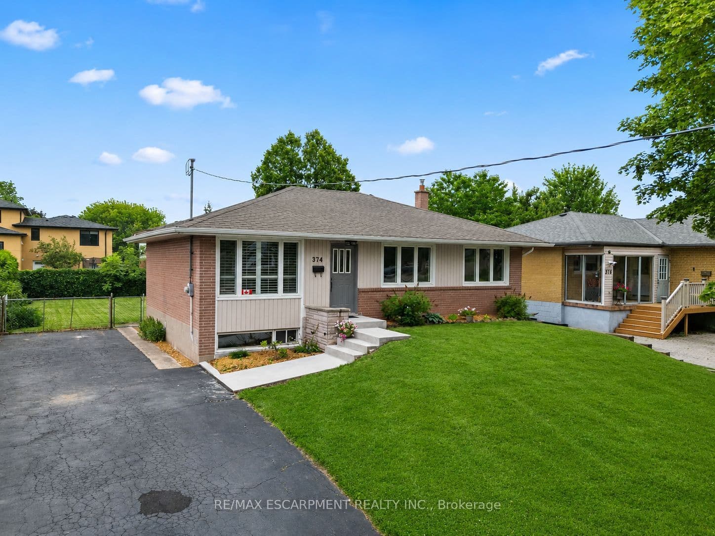 374 ST. AUGUSTINE Drive photo 1