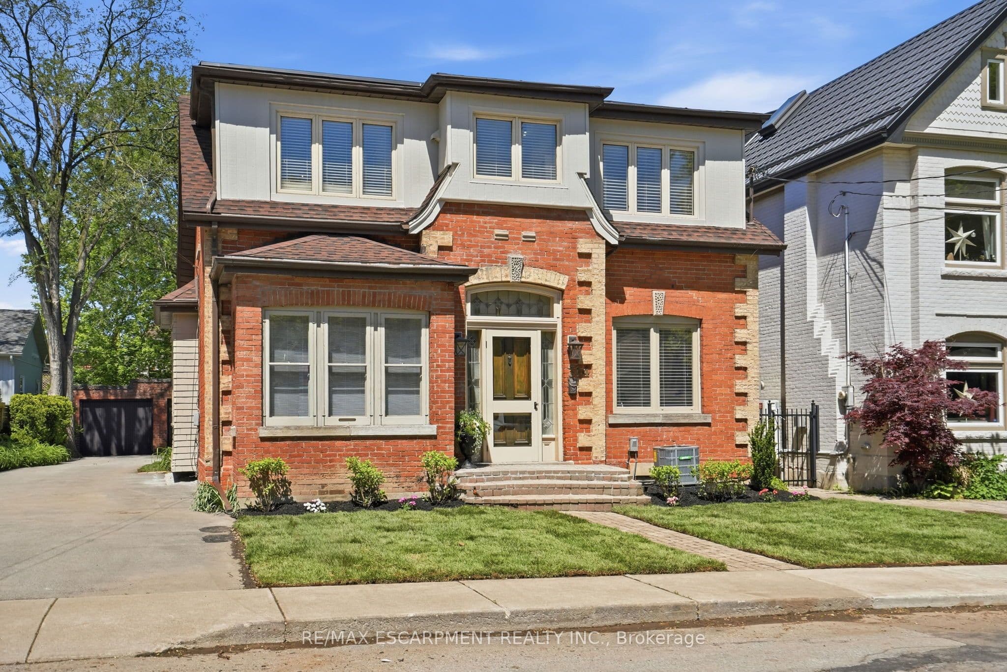 314 Hess Street photo 1