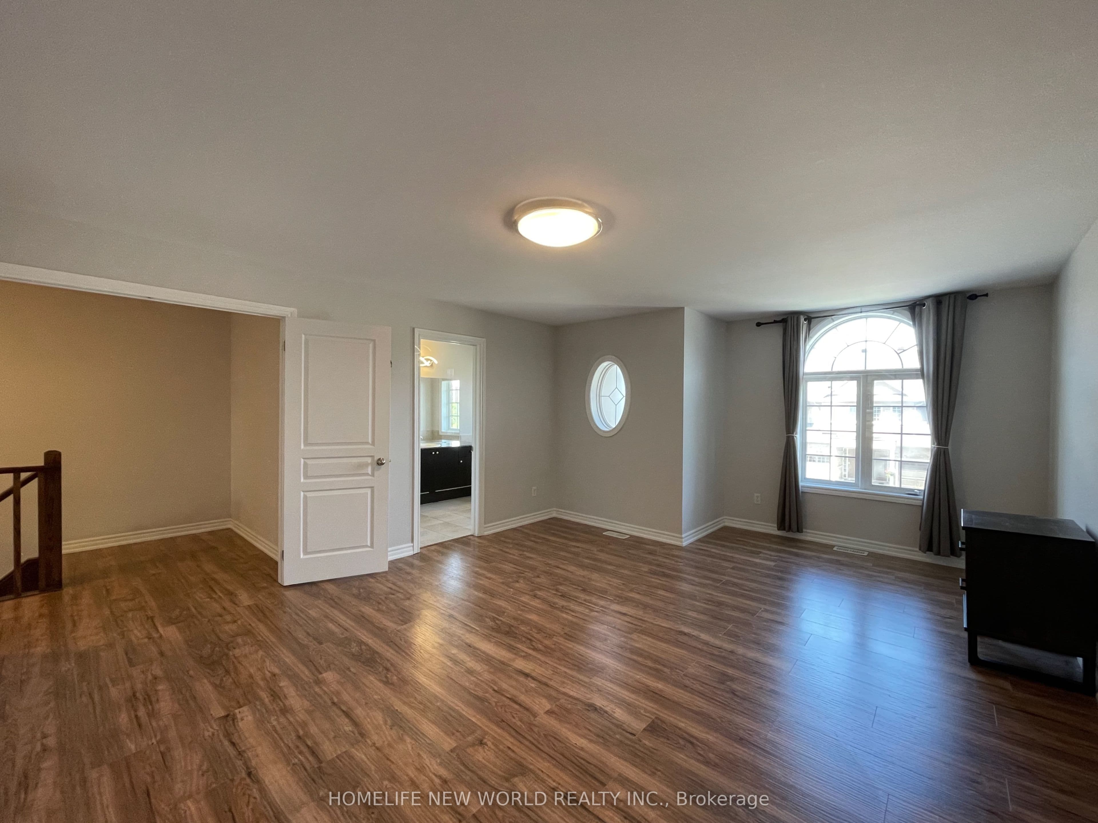 Unit 4806 8 Eglinton Avenue photo 1