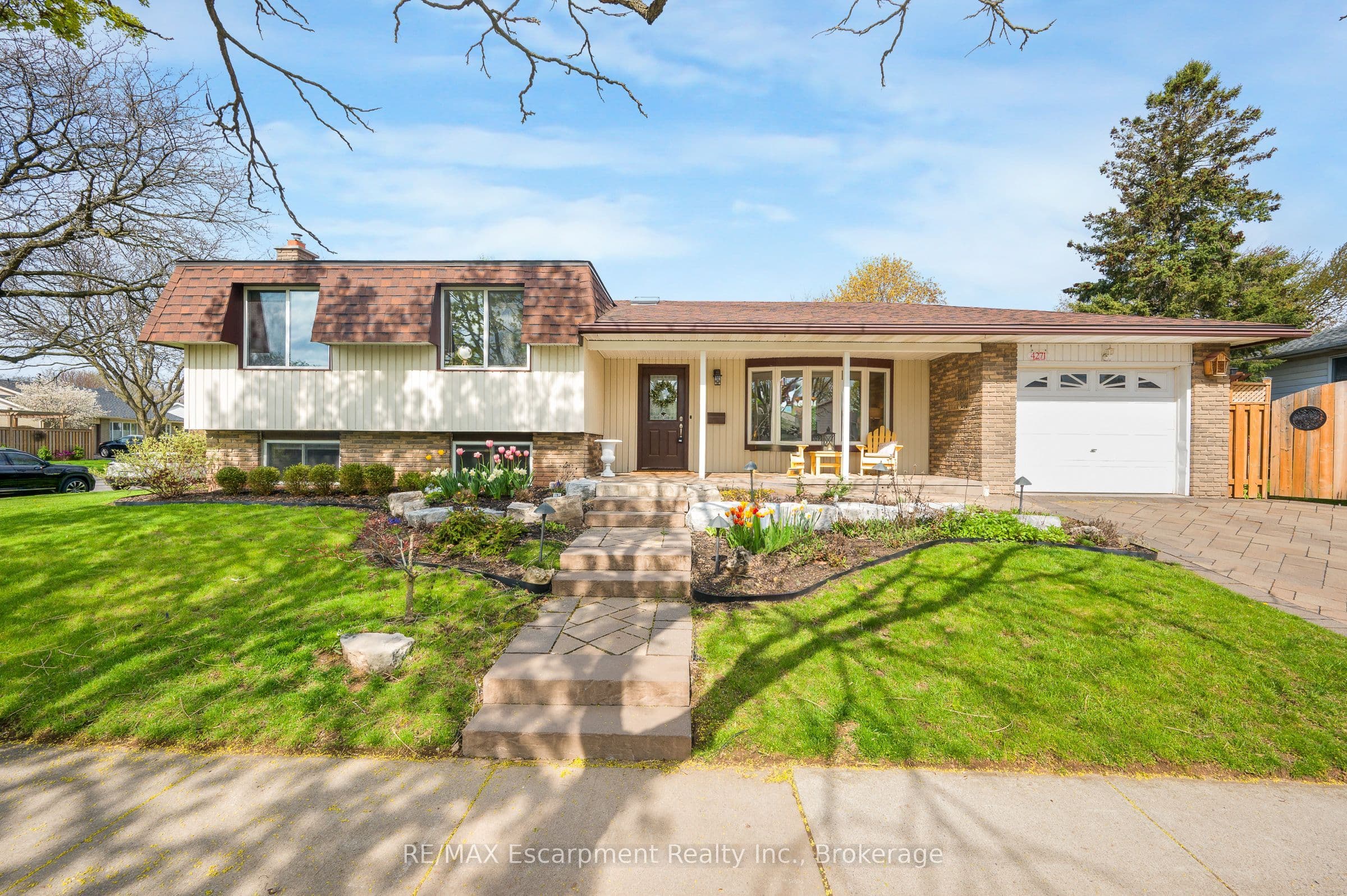 4271 Longmoor Drive photo 1