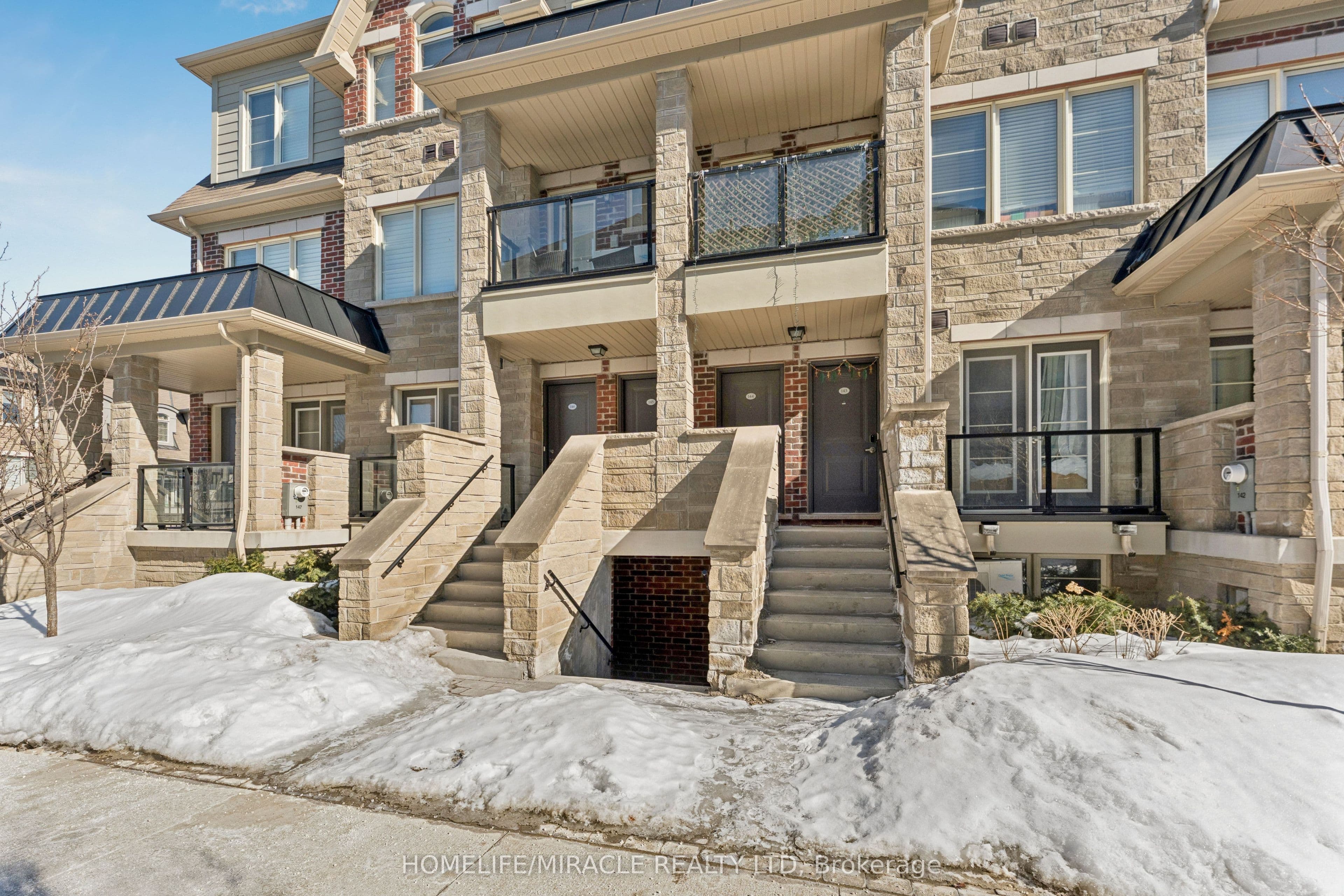 Unit 144 200 Veterans Drive photo 1